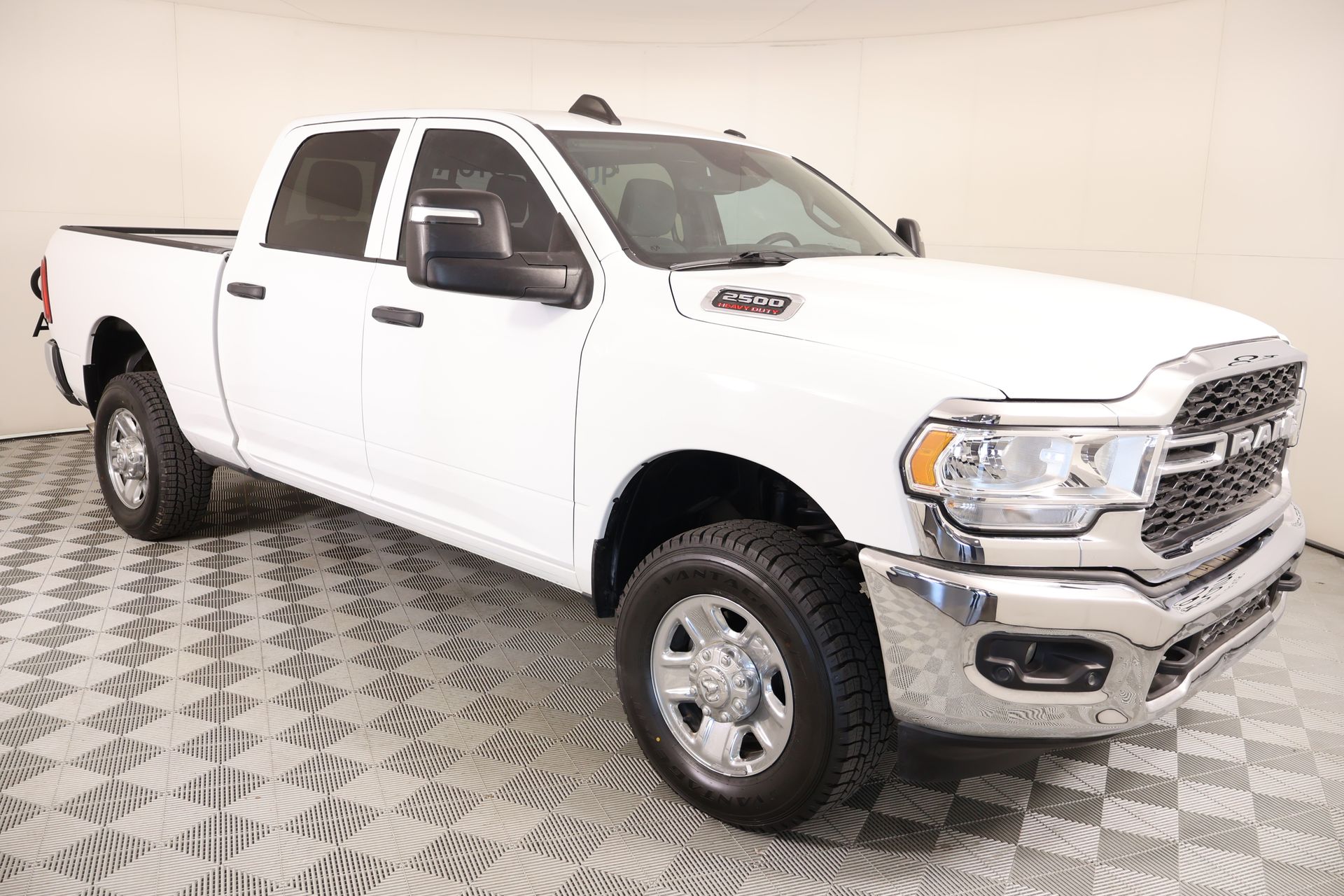 2023 RAM 2500 Tradesman Crew Cab 4WD