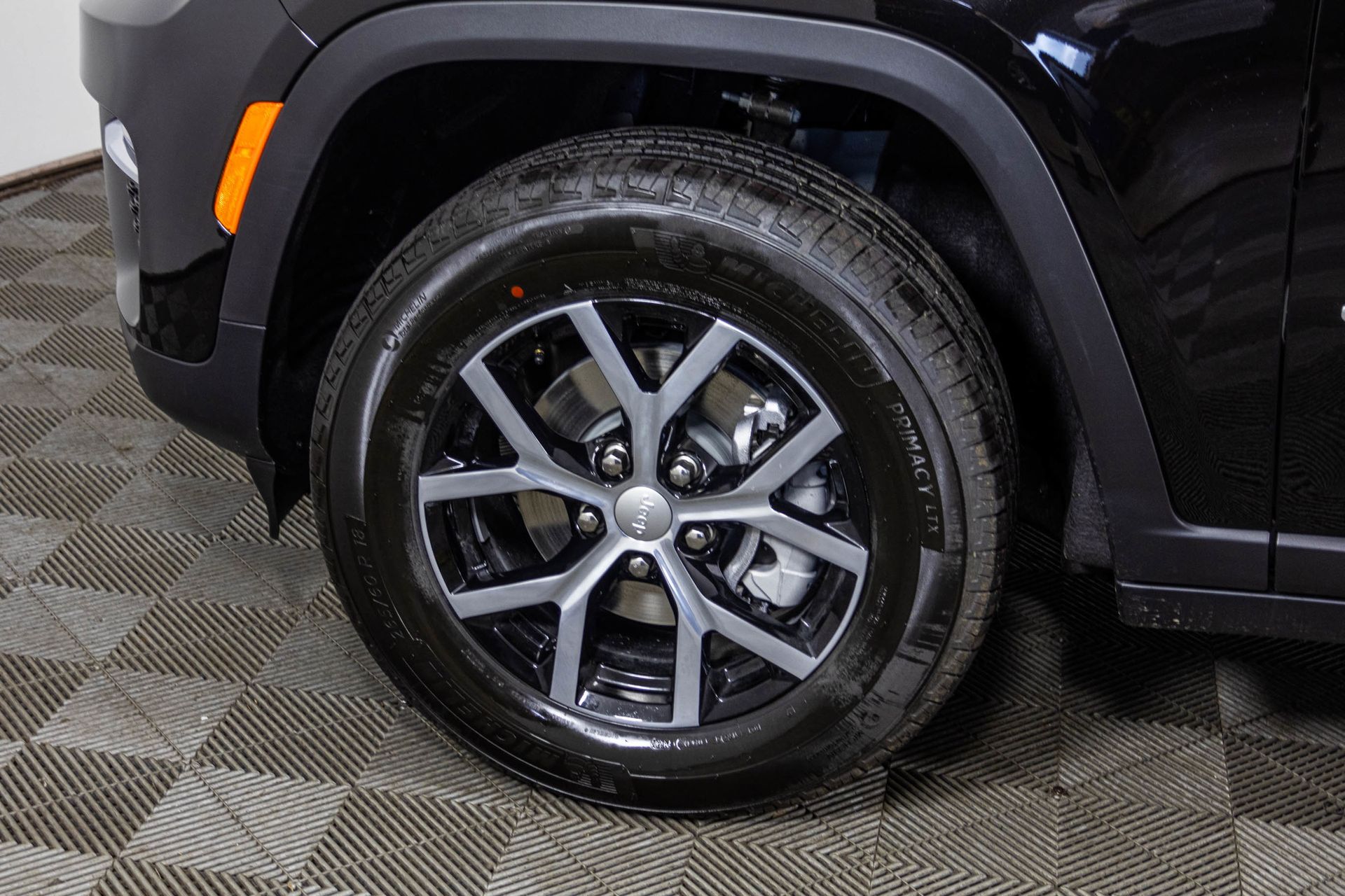 2025 JEEP GRAND CHEROKEE - Image 43