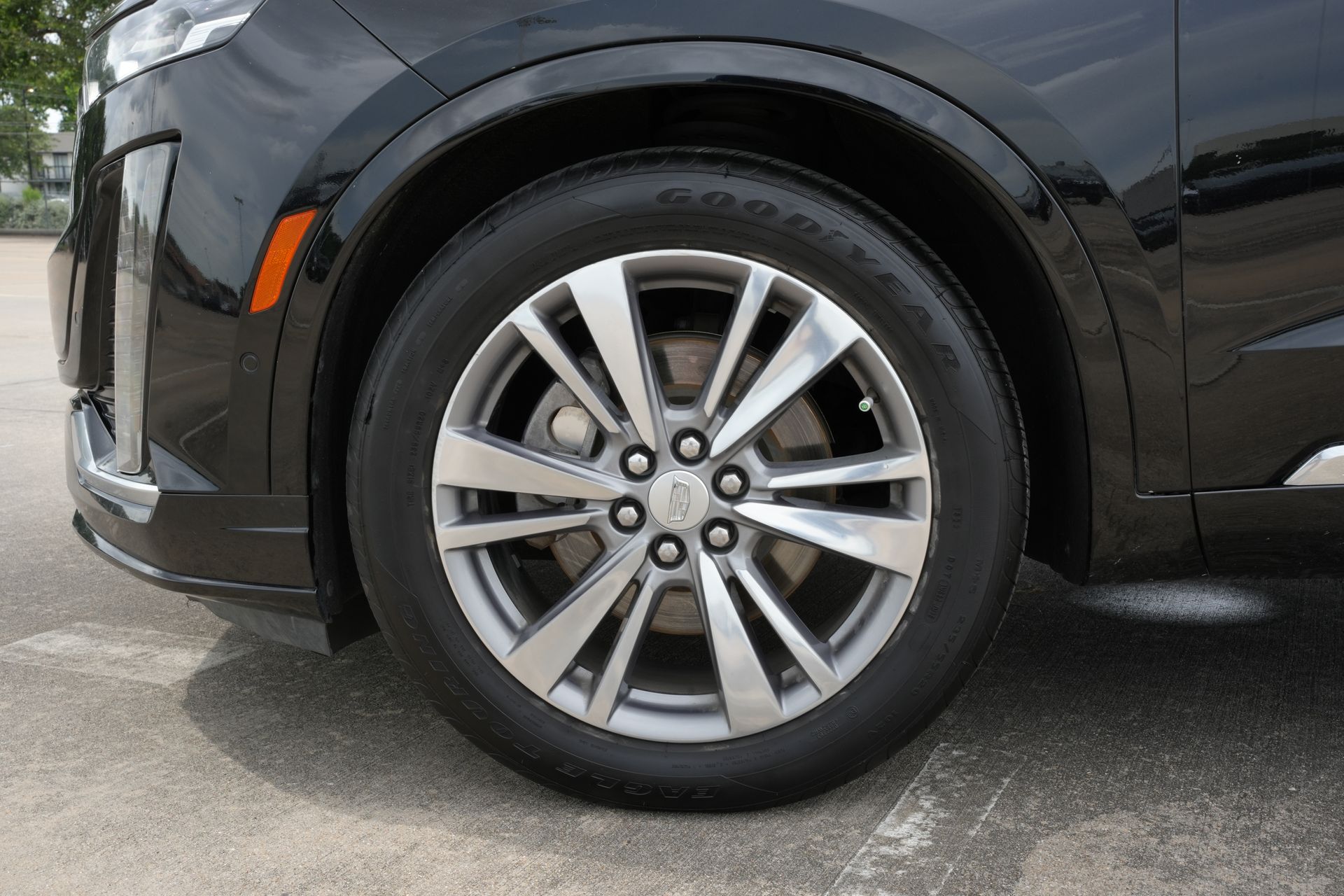2020 Cadillac XT6 Premium Luxury Black at AutoSavvy Houston Northwest