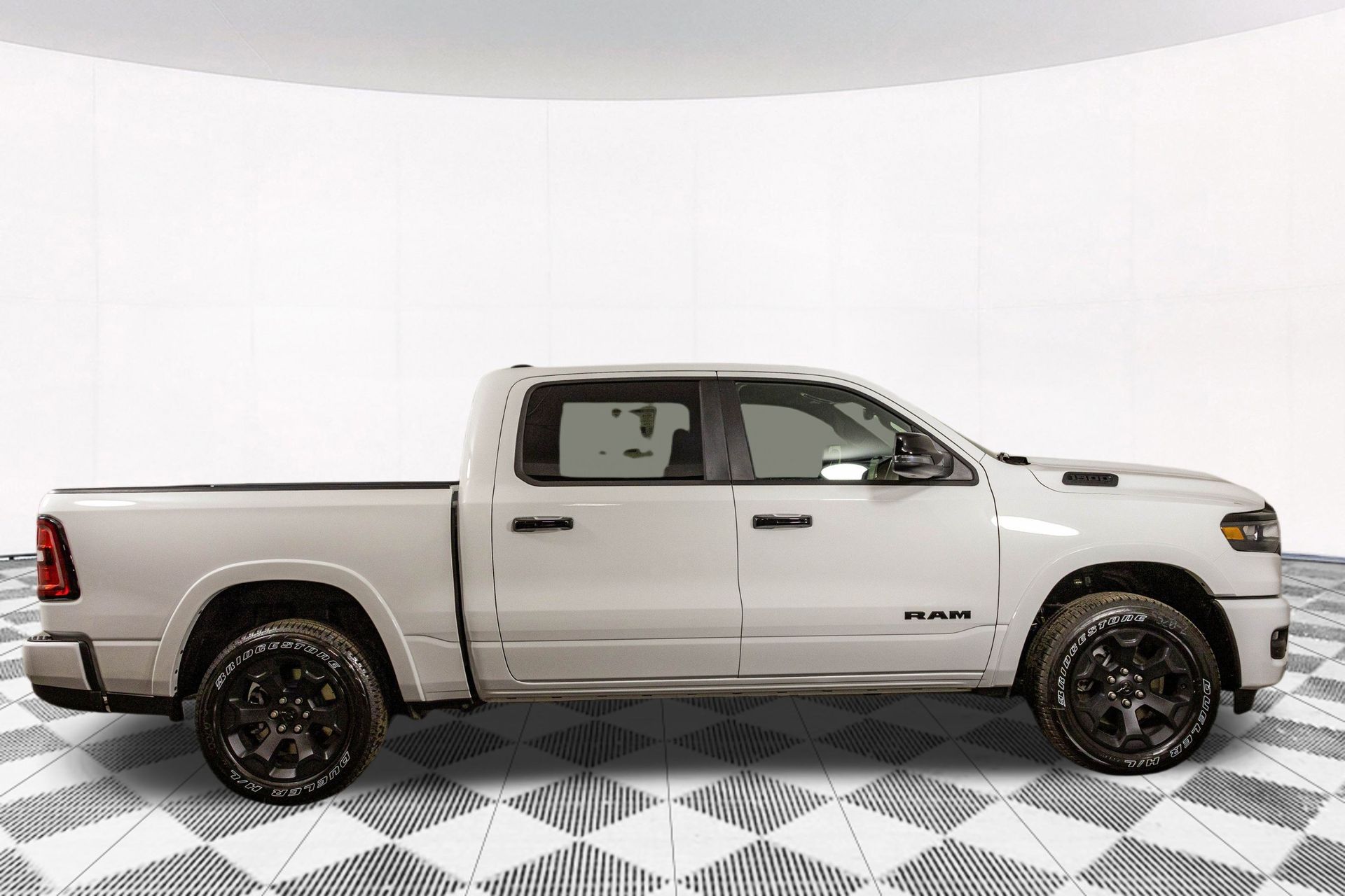 2026 RAM 1500 - Image 9