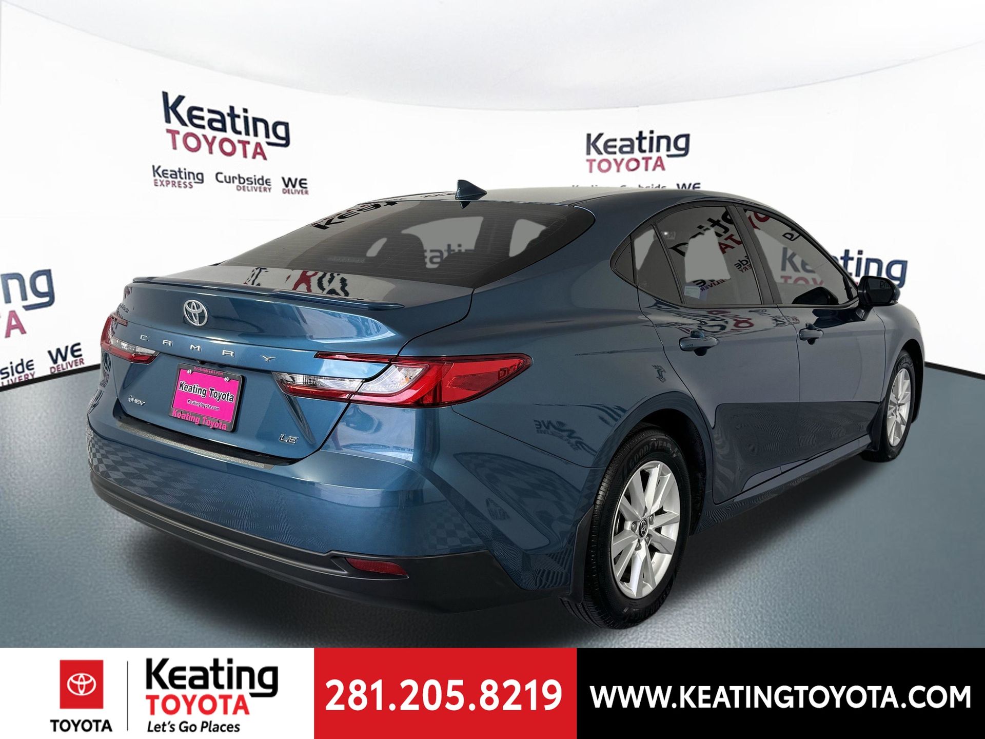 View vehicle photo 6