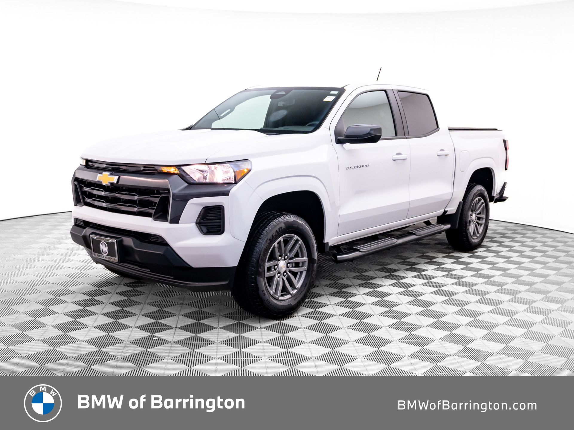 Summit White 2024 Chevrolet Colorado Pickup Truck 4X2 8-Speed Automatic