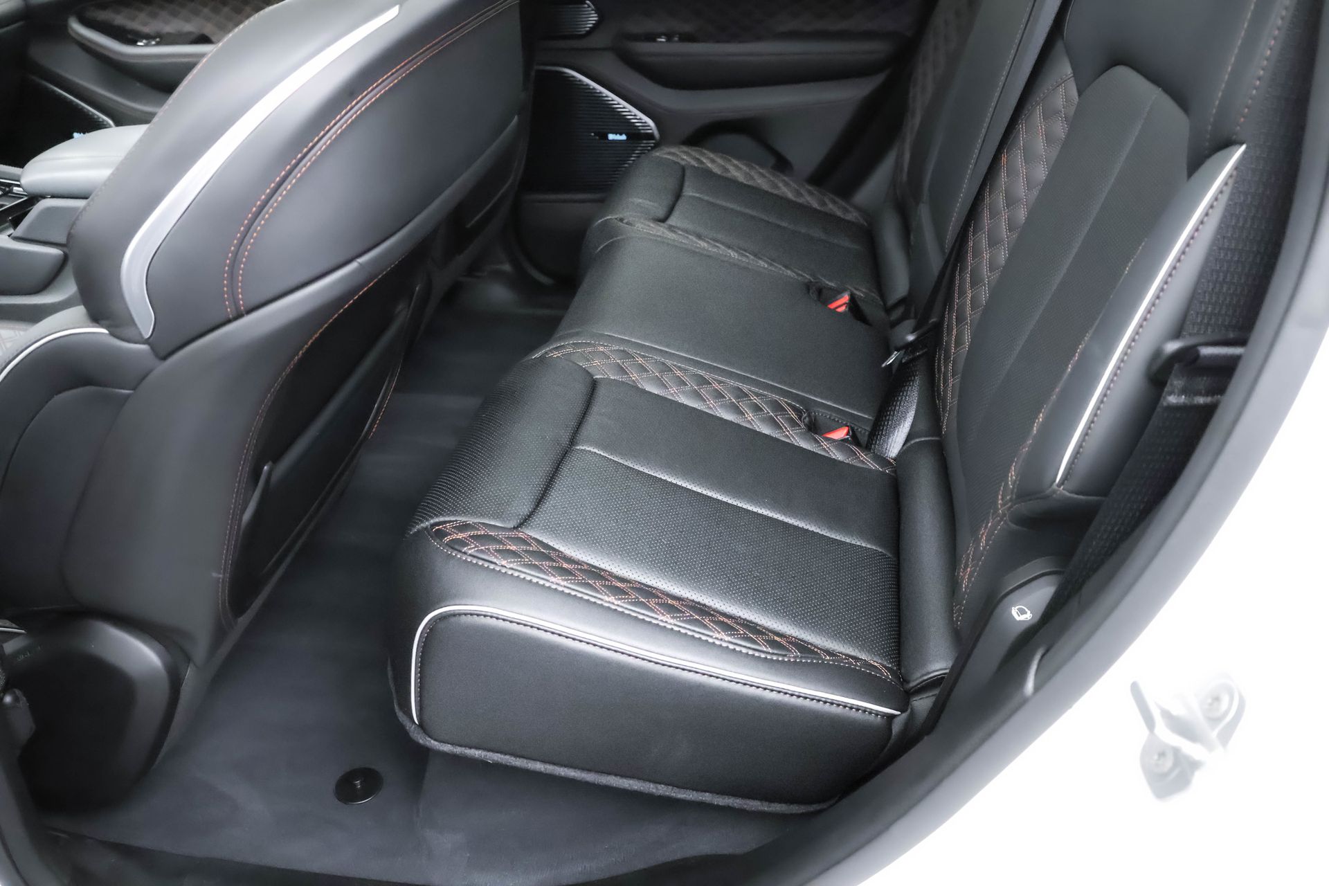 2022 JEEP GRAND CHEROKEE - Image 24