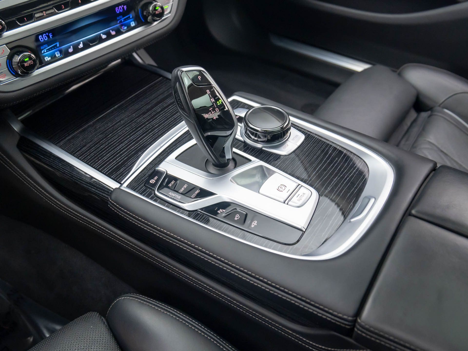 2022 BMW 7-Series 750i xDrive photo
