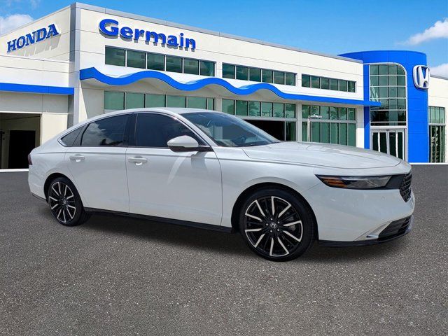 Certified Used 2026 Platinum White Pearl Honda Touring image 3