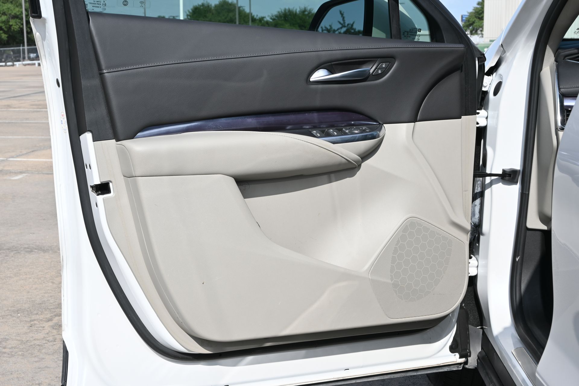 2023 Cadillac XT4 Luxury White at Bayway Cadillac Southwest