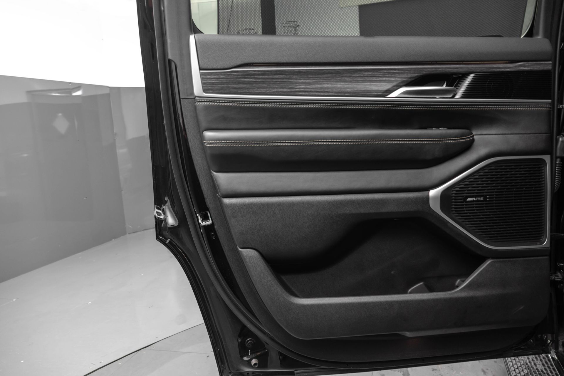 2023 JEEP WAGONEER - Image 38