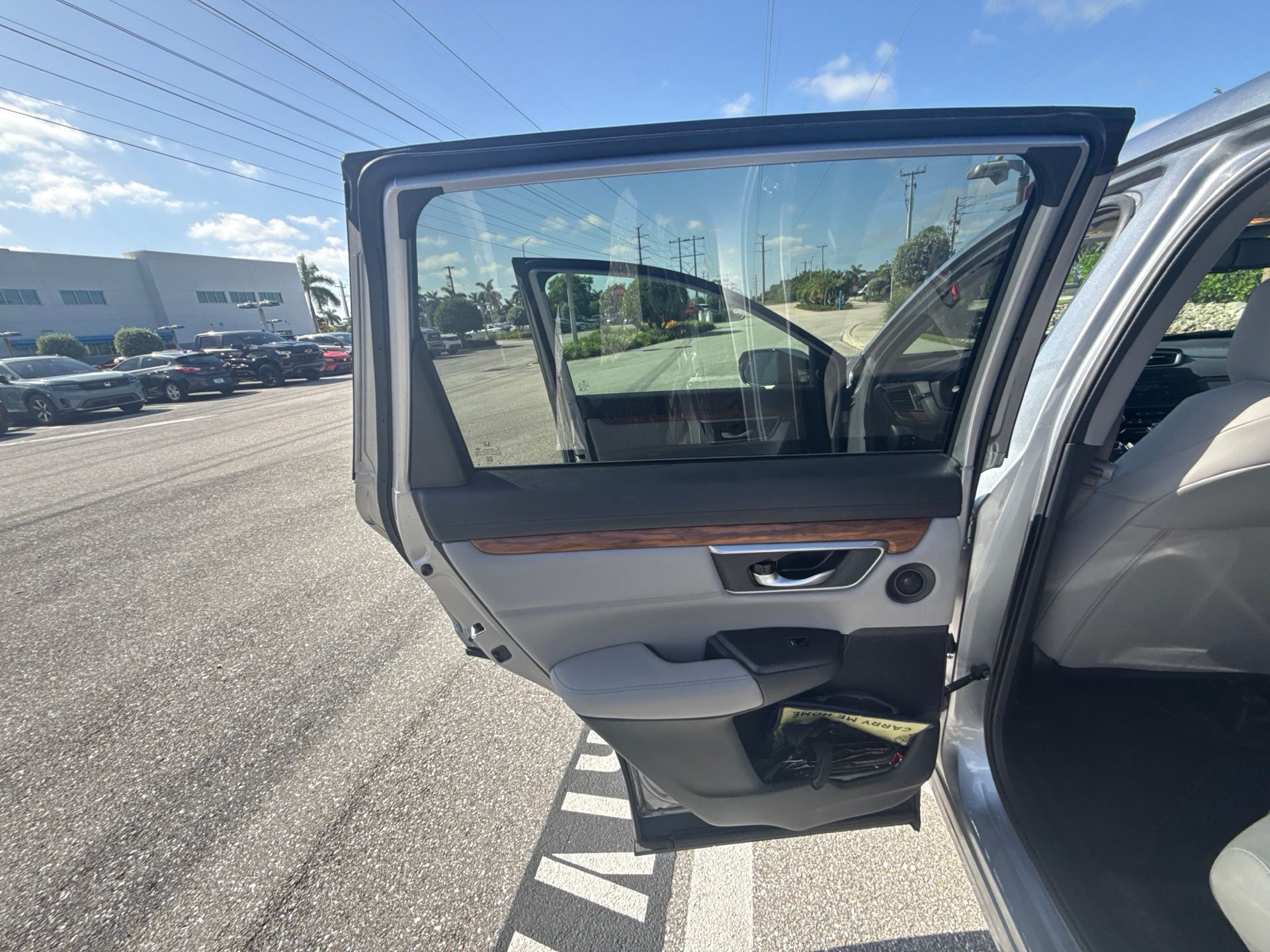 Certified Used 2019 Lunar Silver Metallic Honda EX-L image 17