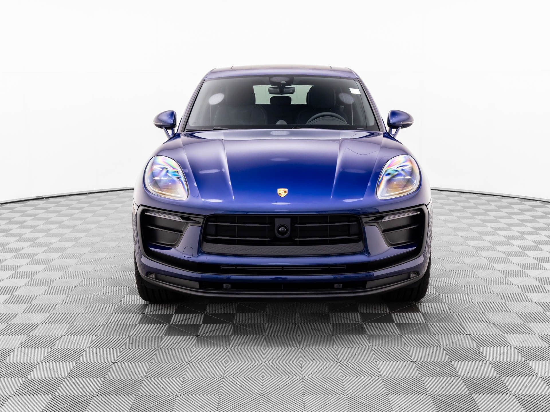 2024 Porsche Macan  photo