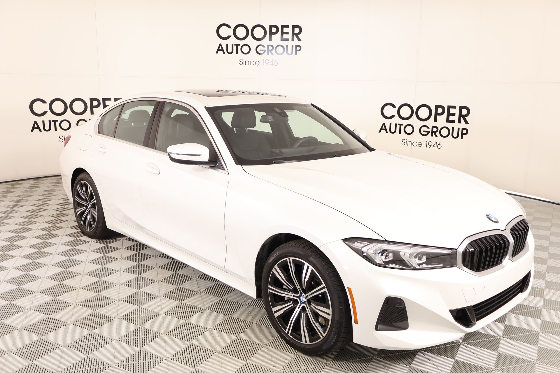 2025 BMW 3 Series 330i xDrive