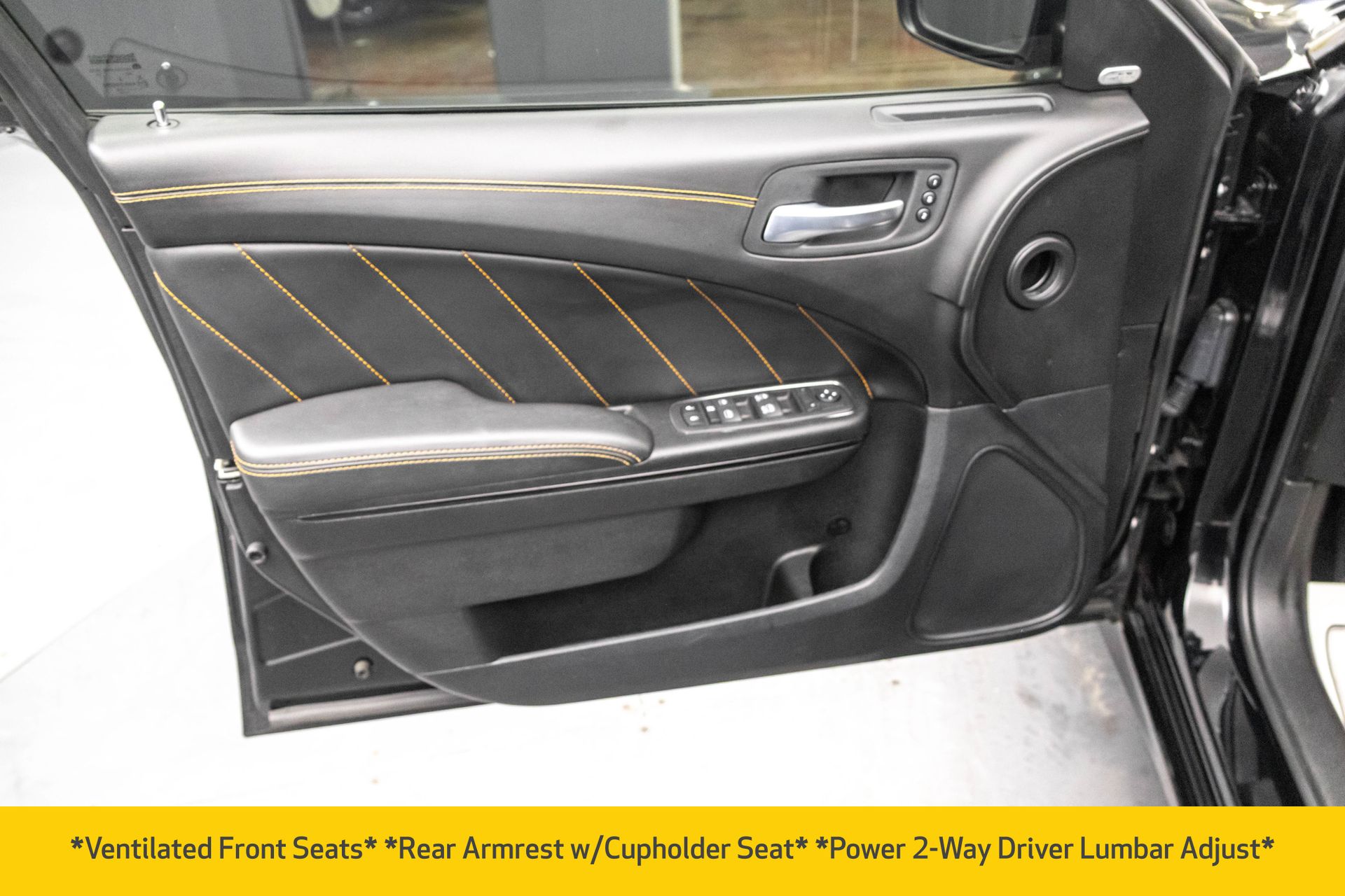 2023 DODGE CHARGER - Image 33