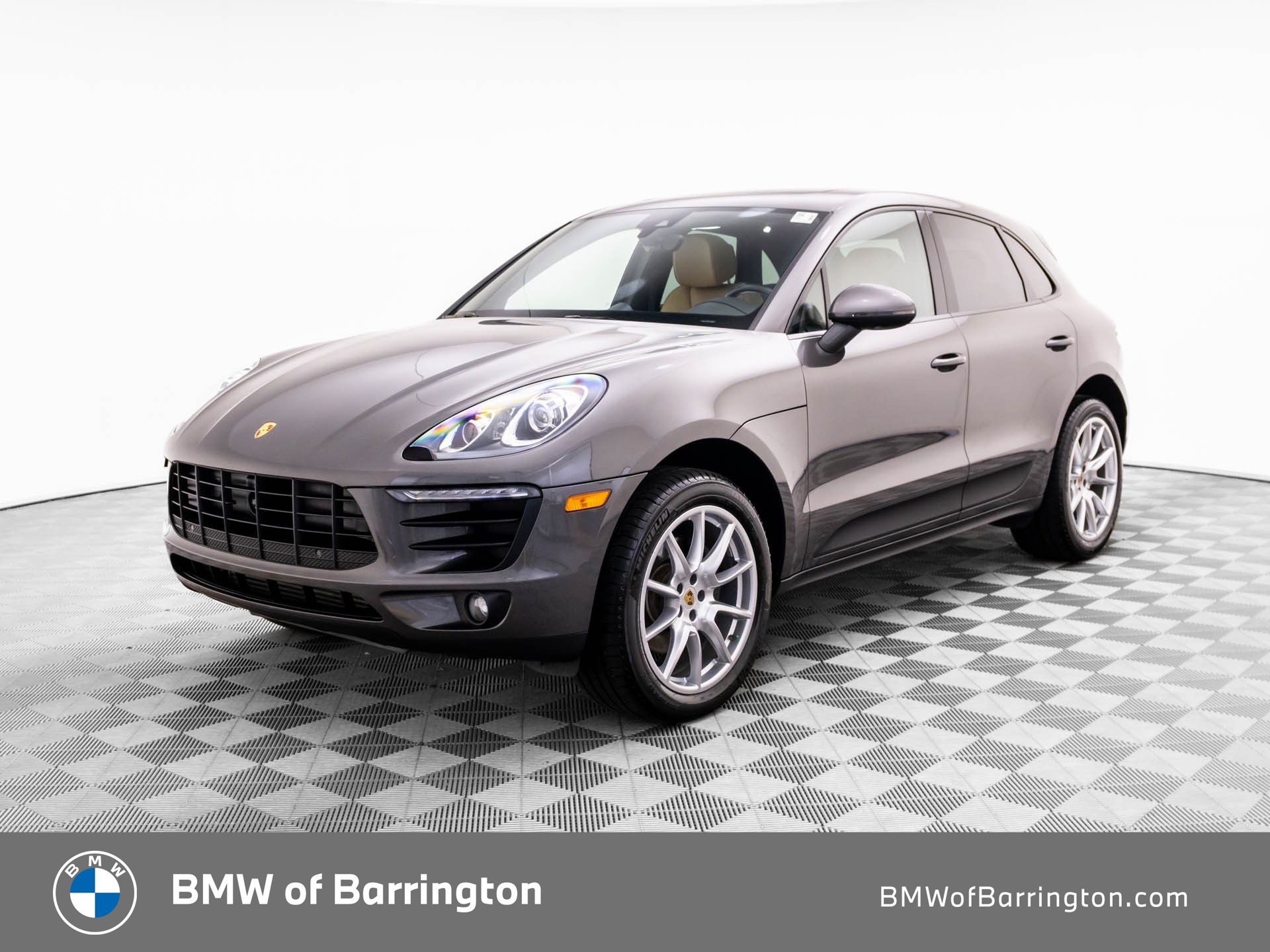Gray (Agate Grey Metallic) 2018 Porsche Macan AWD SUV / Crossover All-Wheel Drive 7-Speed Automatic