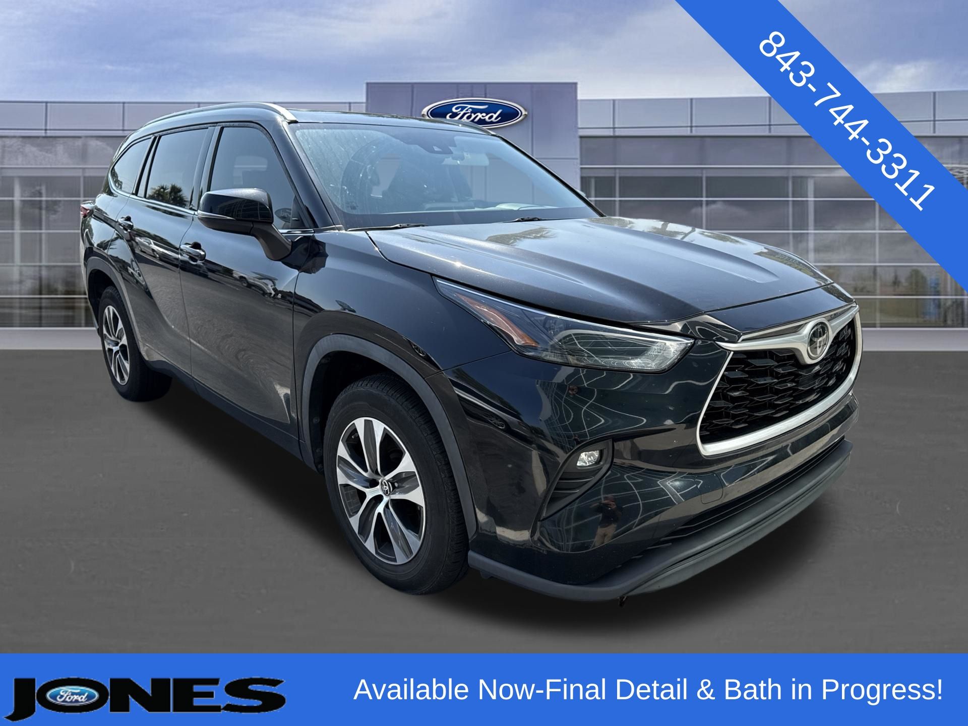 2022 Toyota Highlander XLE Black at Coastal Chevrolet Cadillac