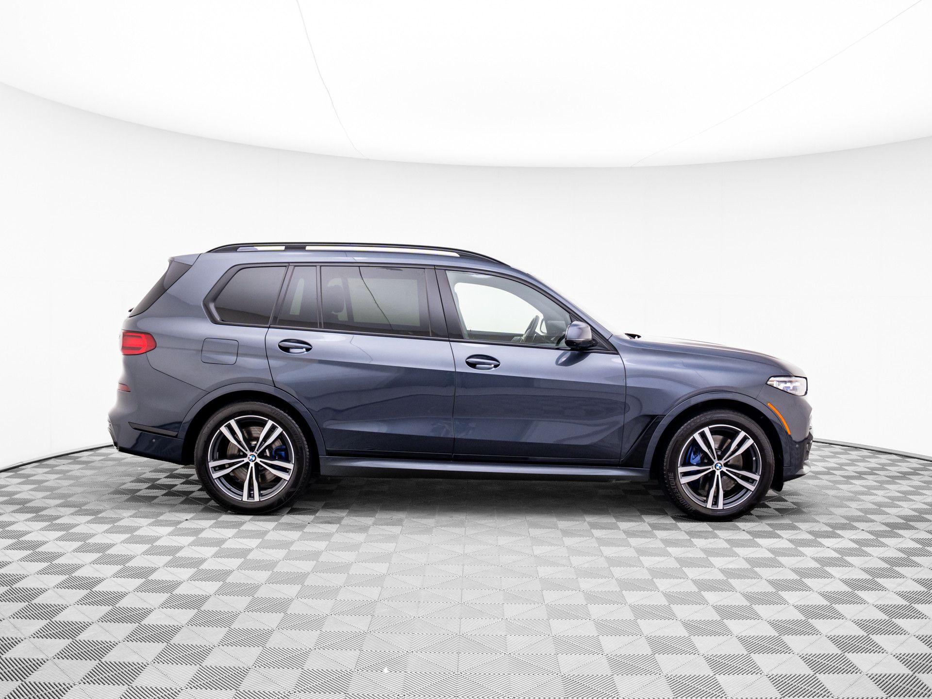 2022 BMW X7 M50i photo