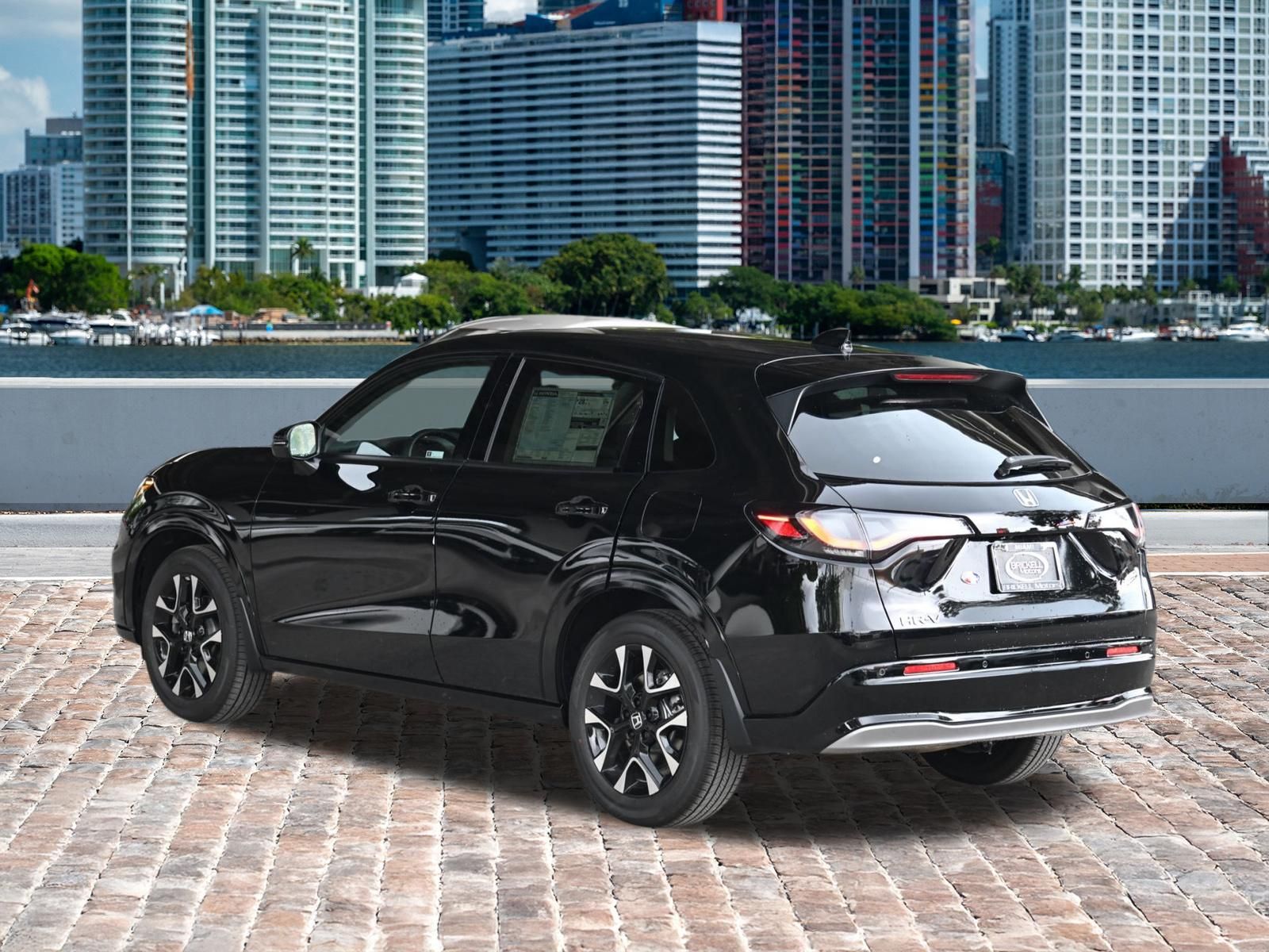 View vehicle photo 7