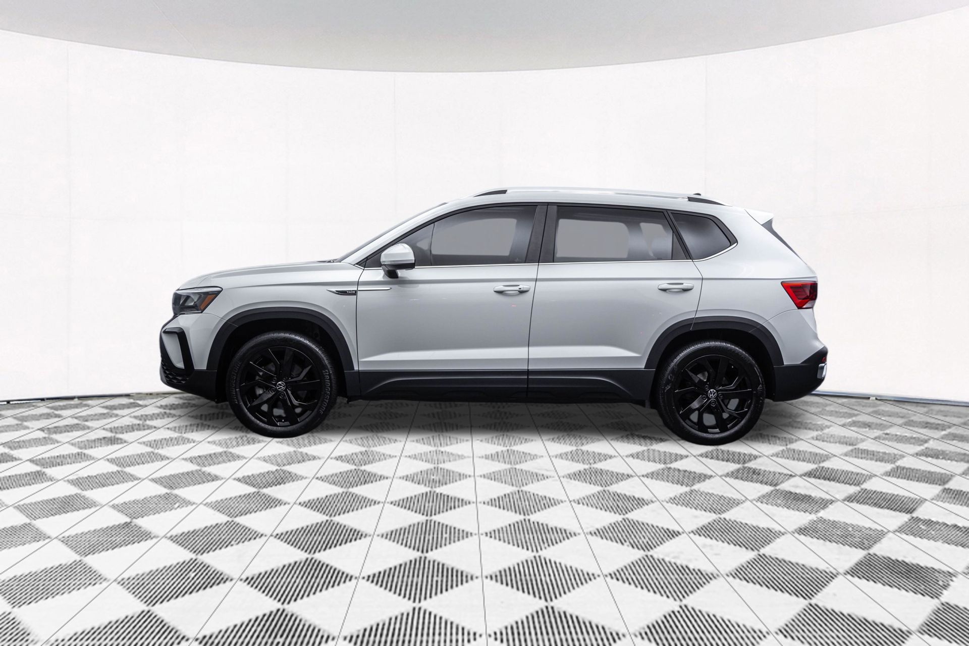 2023 VOLKSWAGEN TAOS - Image 6