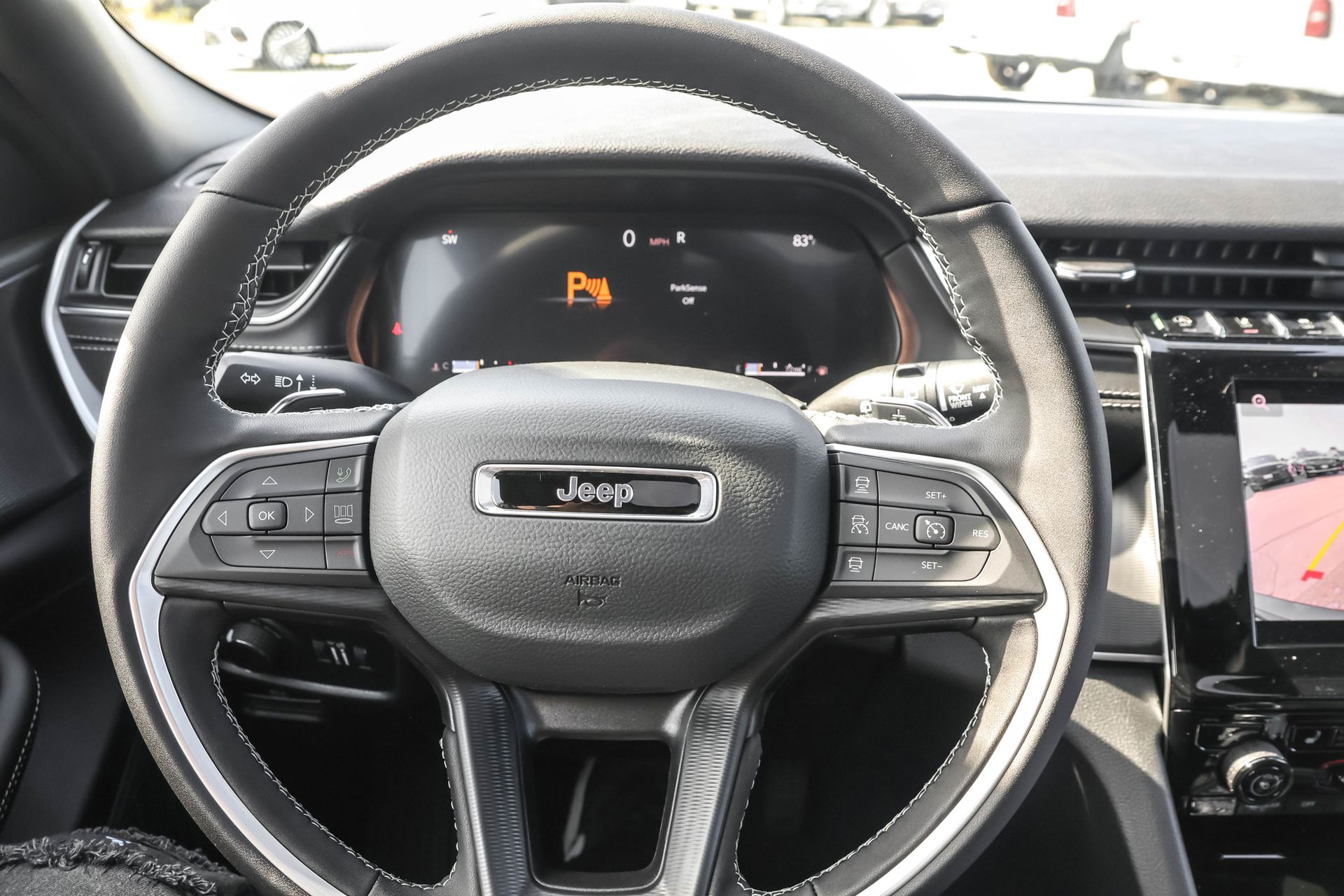 2025 JEEP GRAND CHEROKEE - Image 27