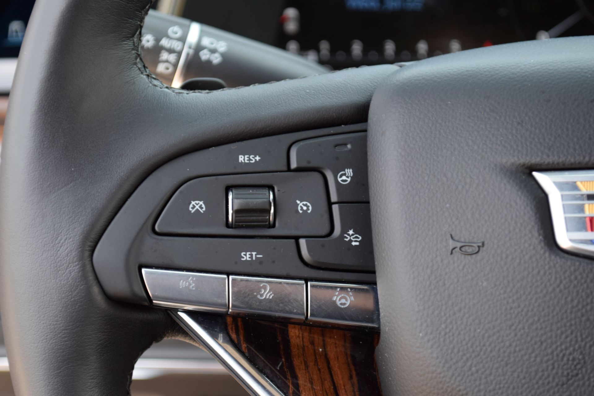 2023 Cadillac Escalade Premium Luxury - 7
