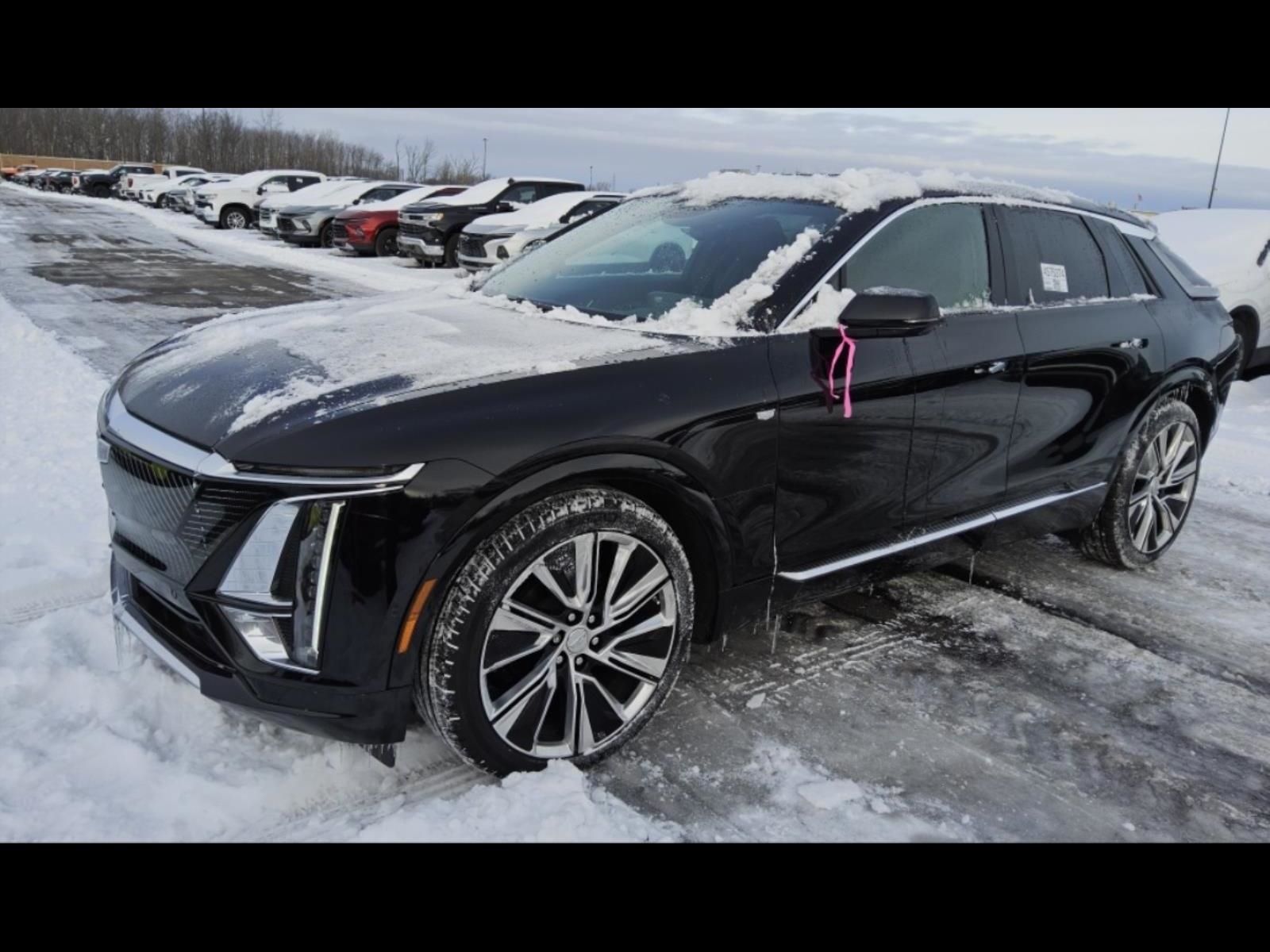2024 Cadillac LYRIQ Luxury photo