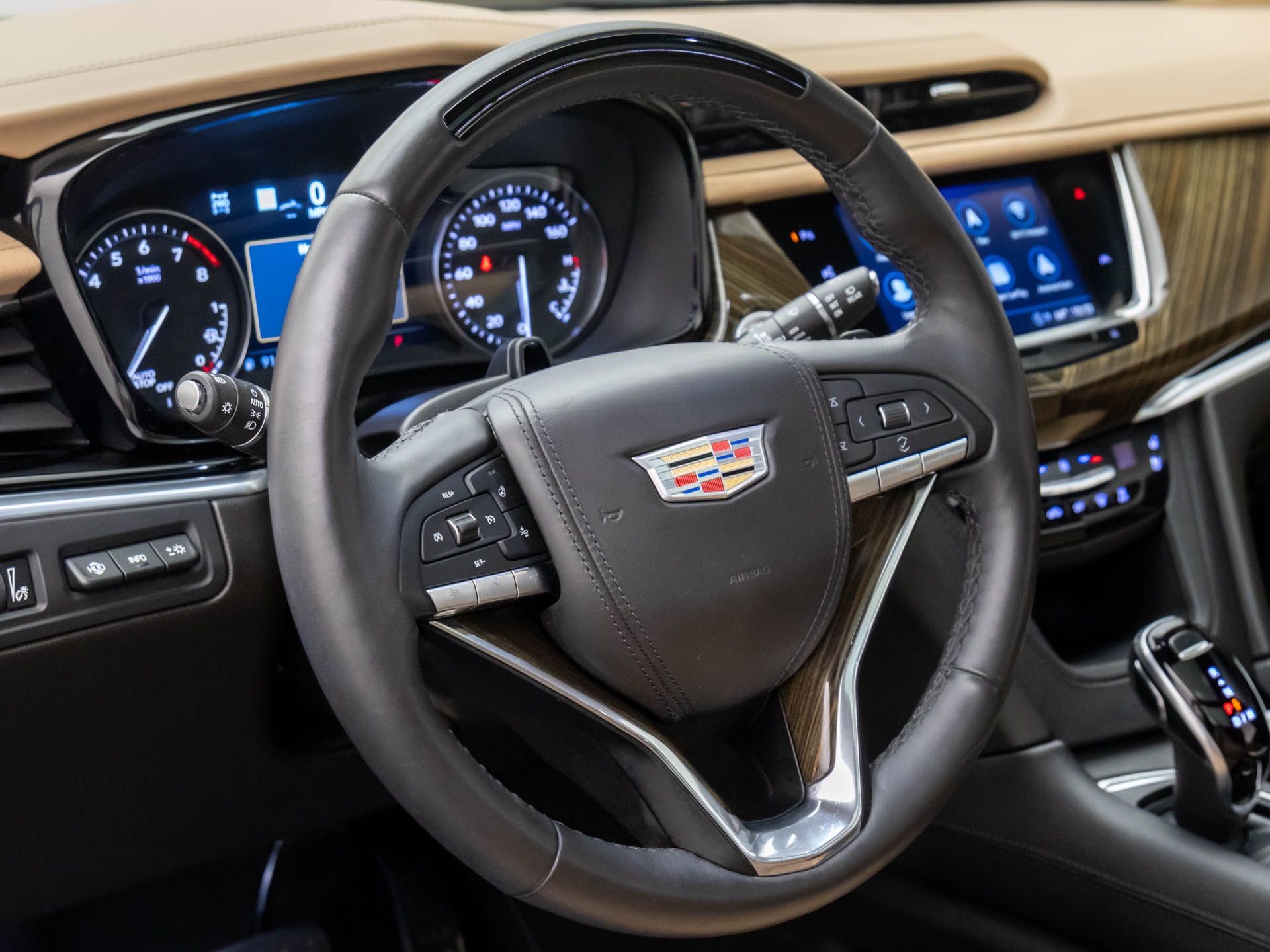 2022 Cadillac XT6 Premium Luxury photo