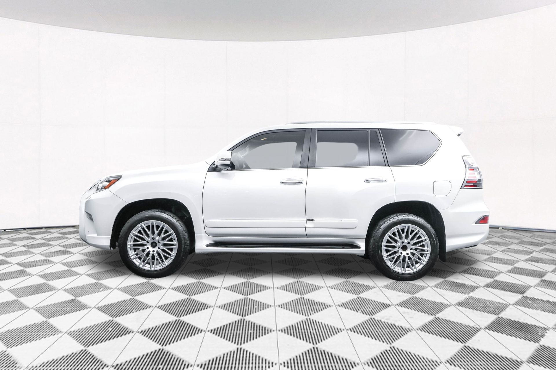 2018 LEXUS GX - Image 40