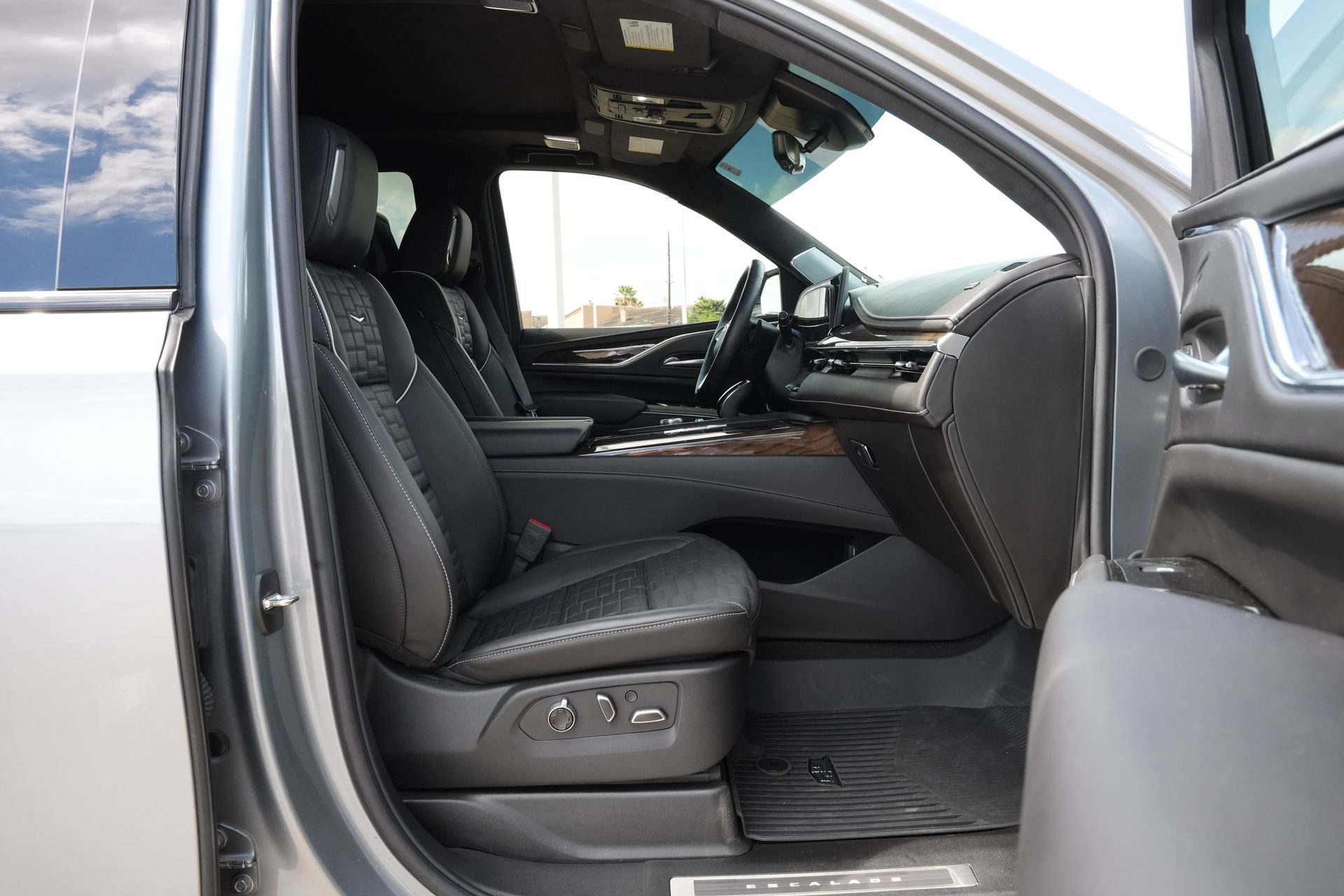 2024 Cadillac Escalade Sport Platinum Silver at Central Houston Nissan