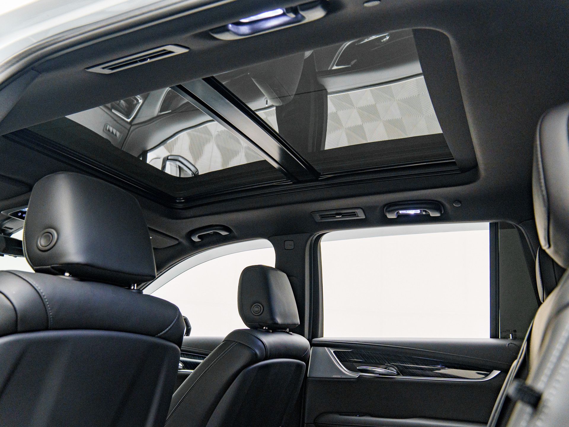 2024 Cadillac XT6 Premium Luxury photo