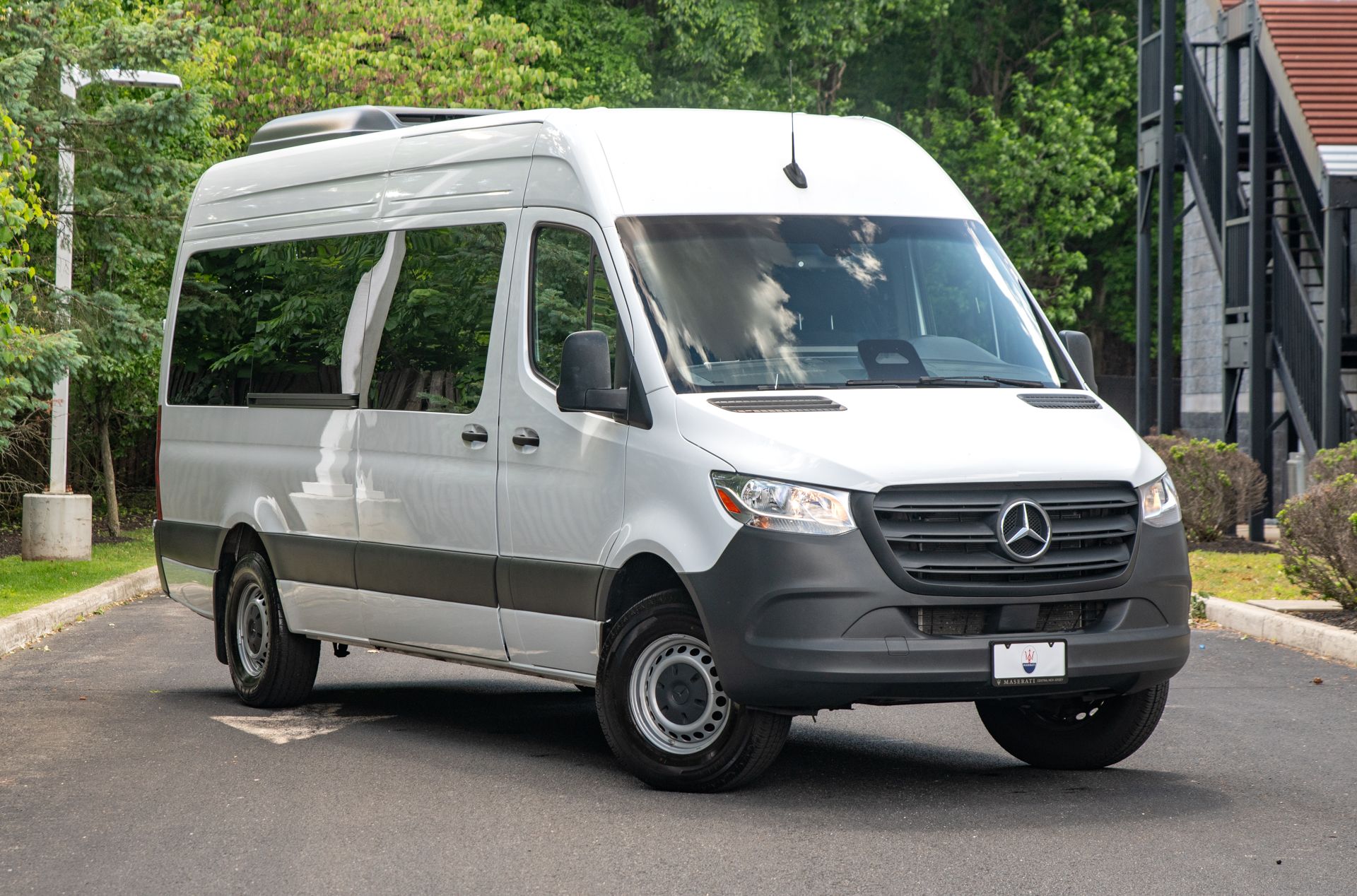 2025 Mercedes-Benz Sprinter 2500 Passenger 170 WB