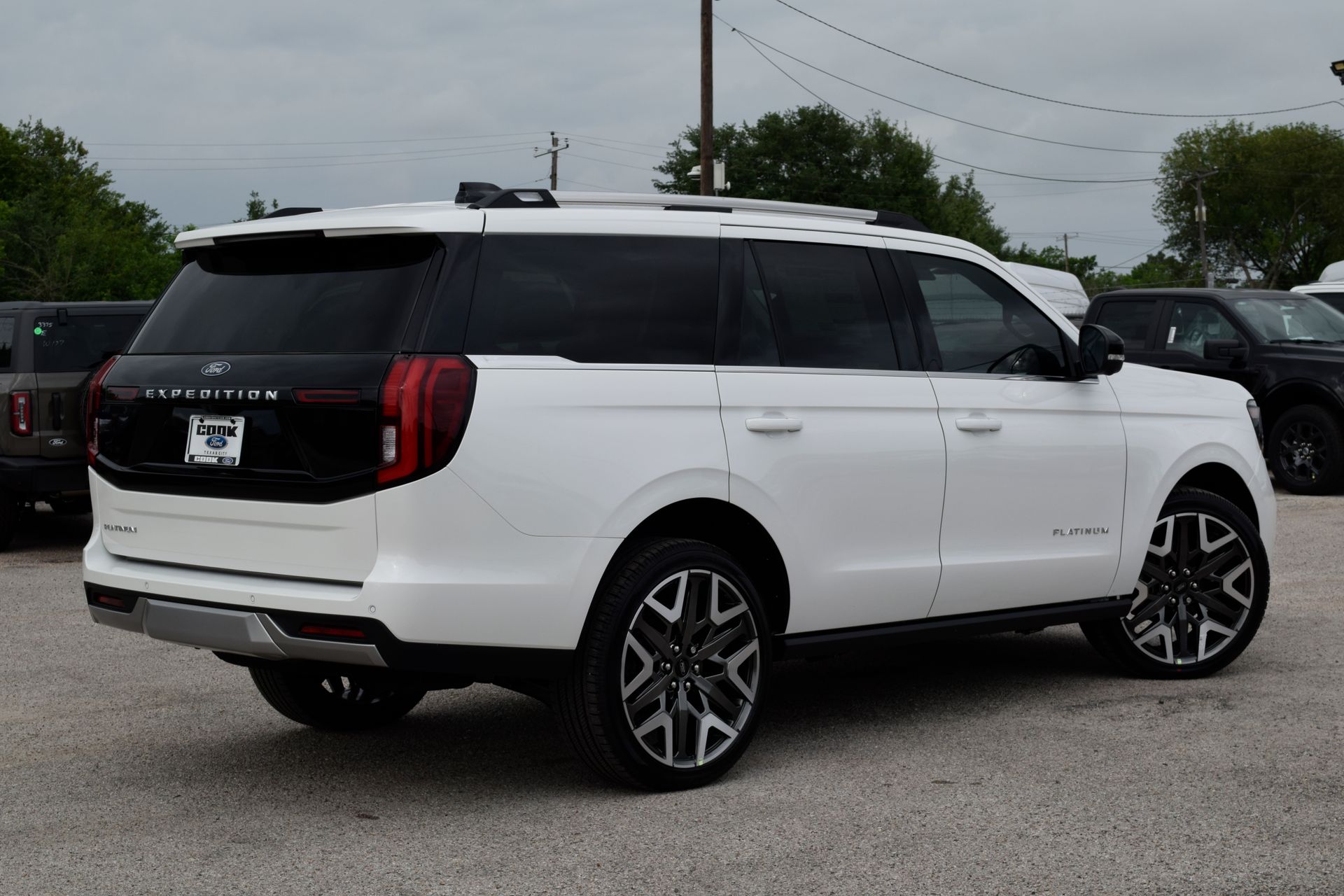 2026 Ford Expedition Platinum - 5