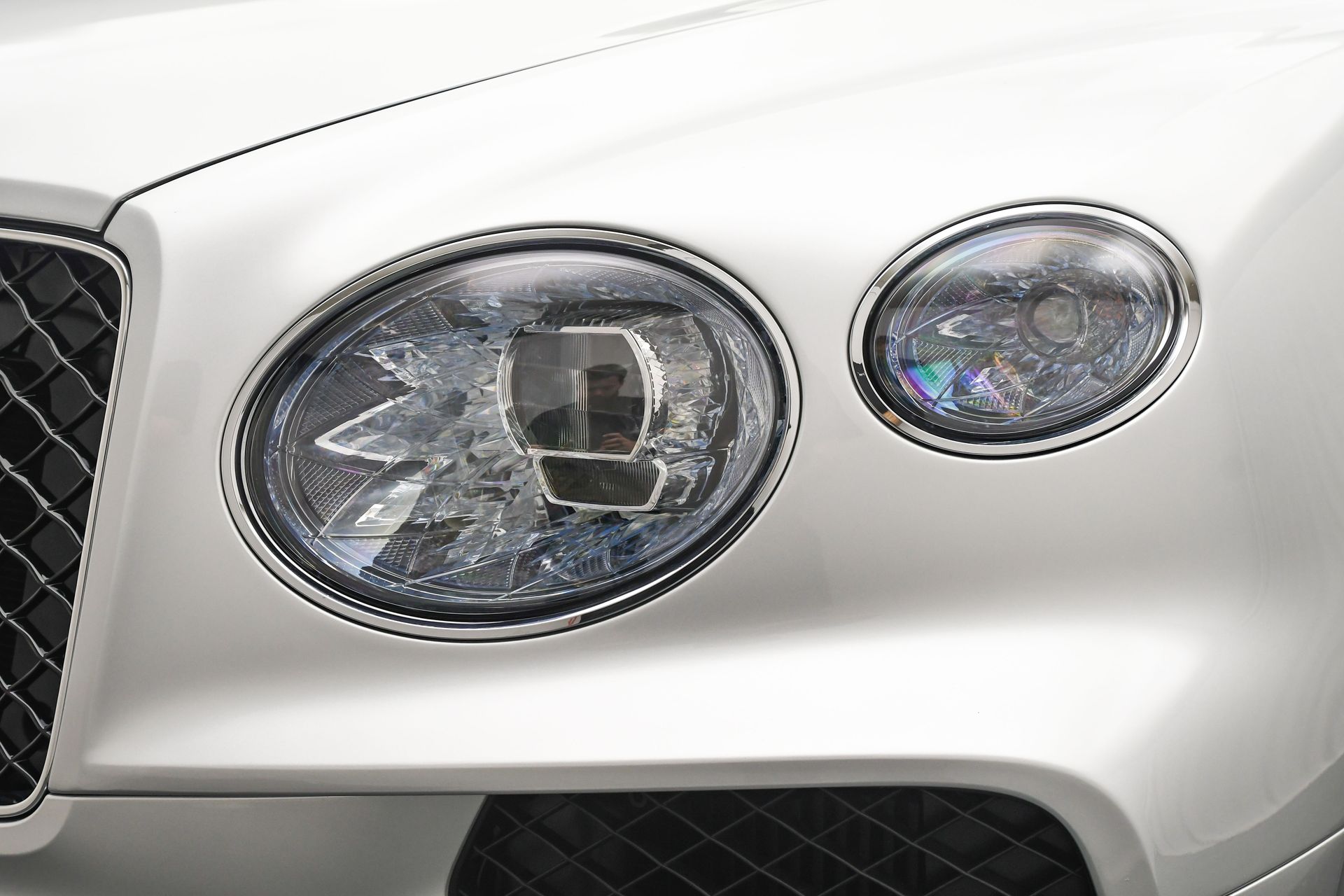 2025 Bentley Bentayga - Photo 29