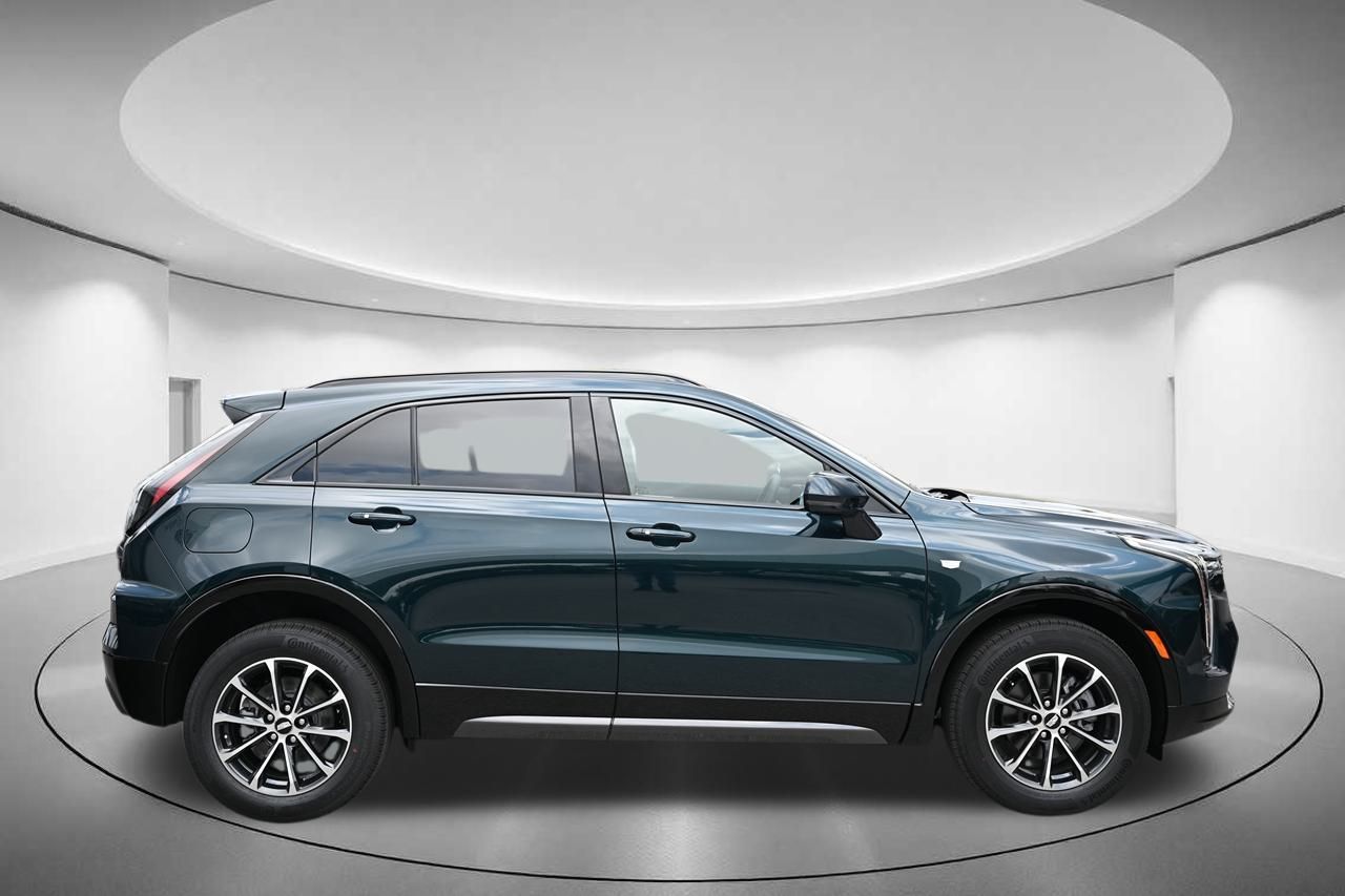 2024 Cadillac XT4 Sport 6