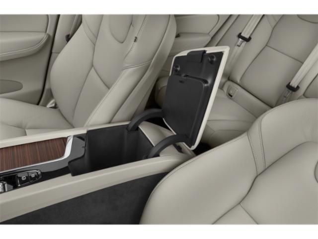 2021 Volvo XC60 T5 Momentum Black at Ultimate Motorsports