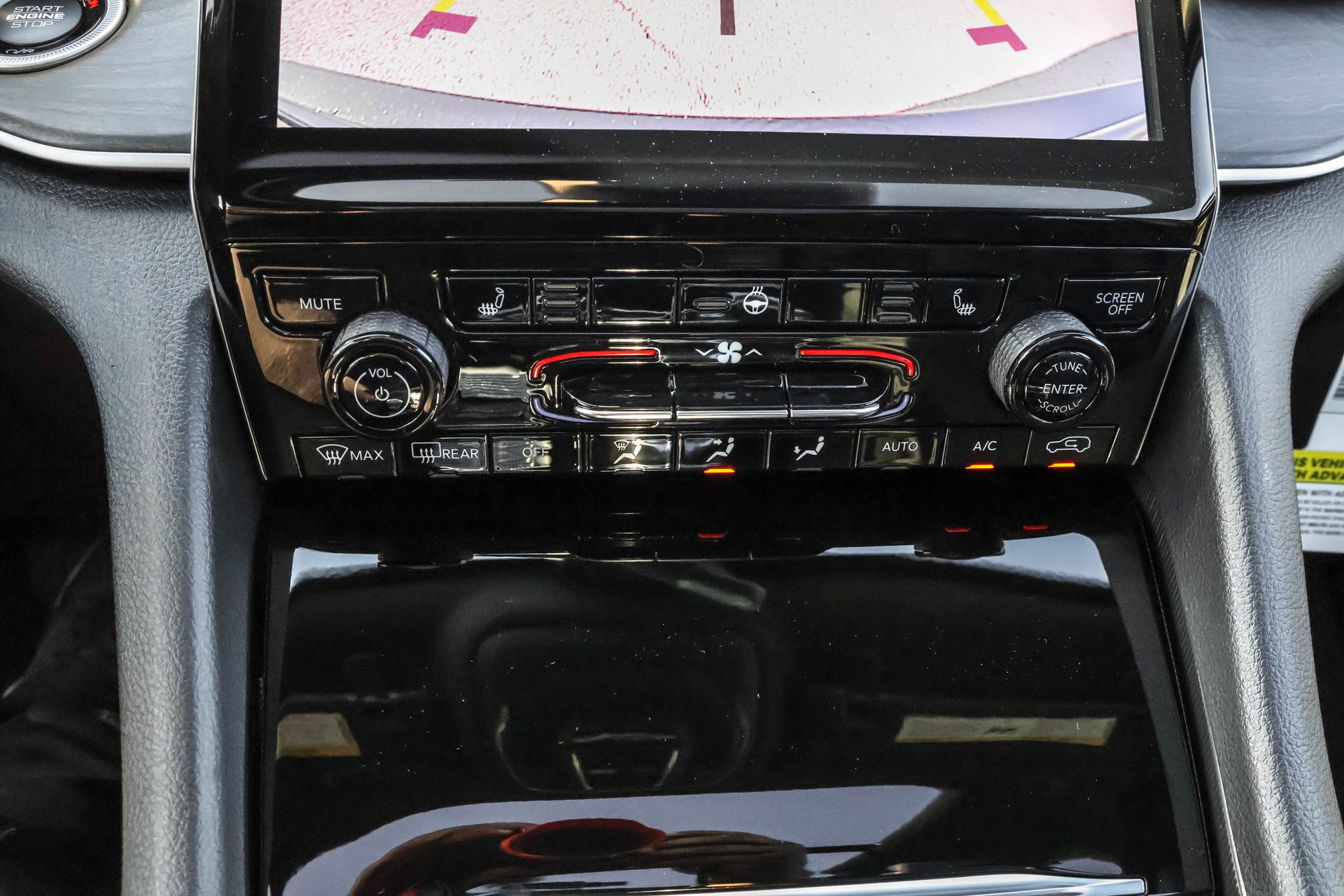 2025 JEEP GRAND CHEROKEE - Image 20