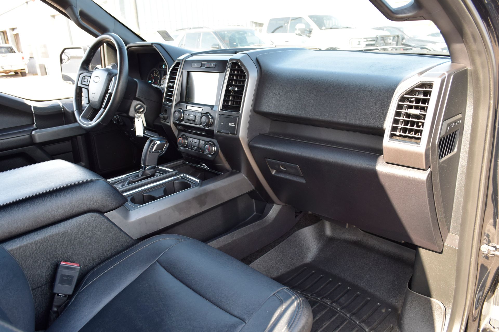2018 Ford F-150 XLT Black at Autostrade