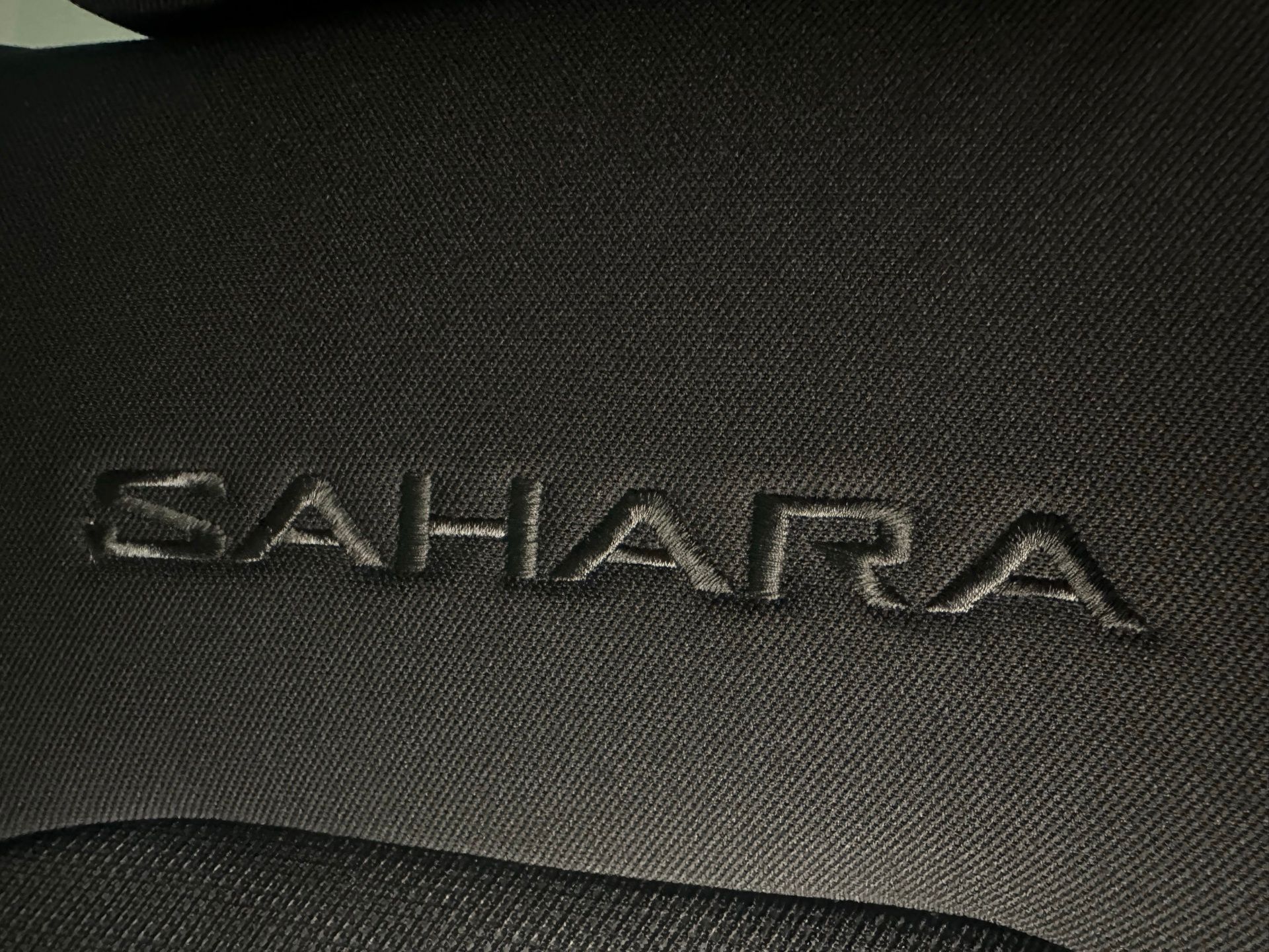 2018 Jeep Wrangler Unlimited Sahara 34