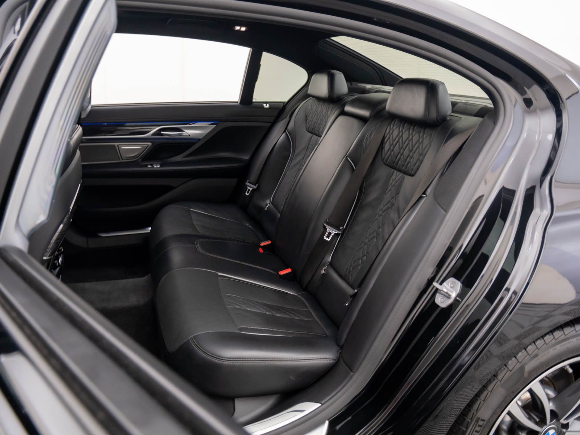2021 BMW 7-Series 750i xDrive photo