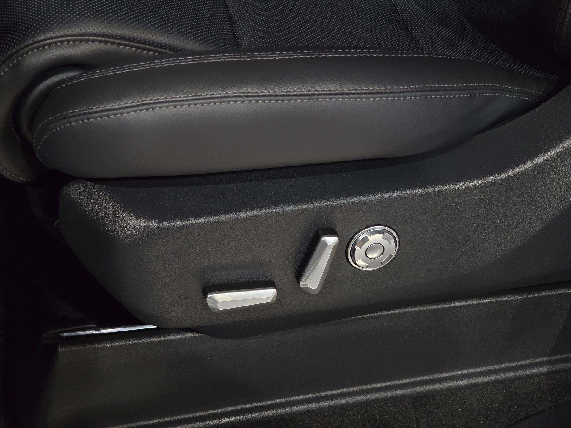 2025 Lincoln Navigator Reserve - Photo 19