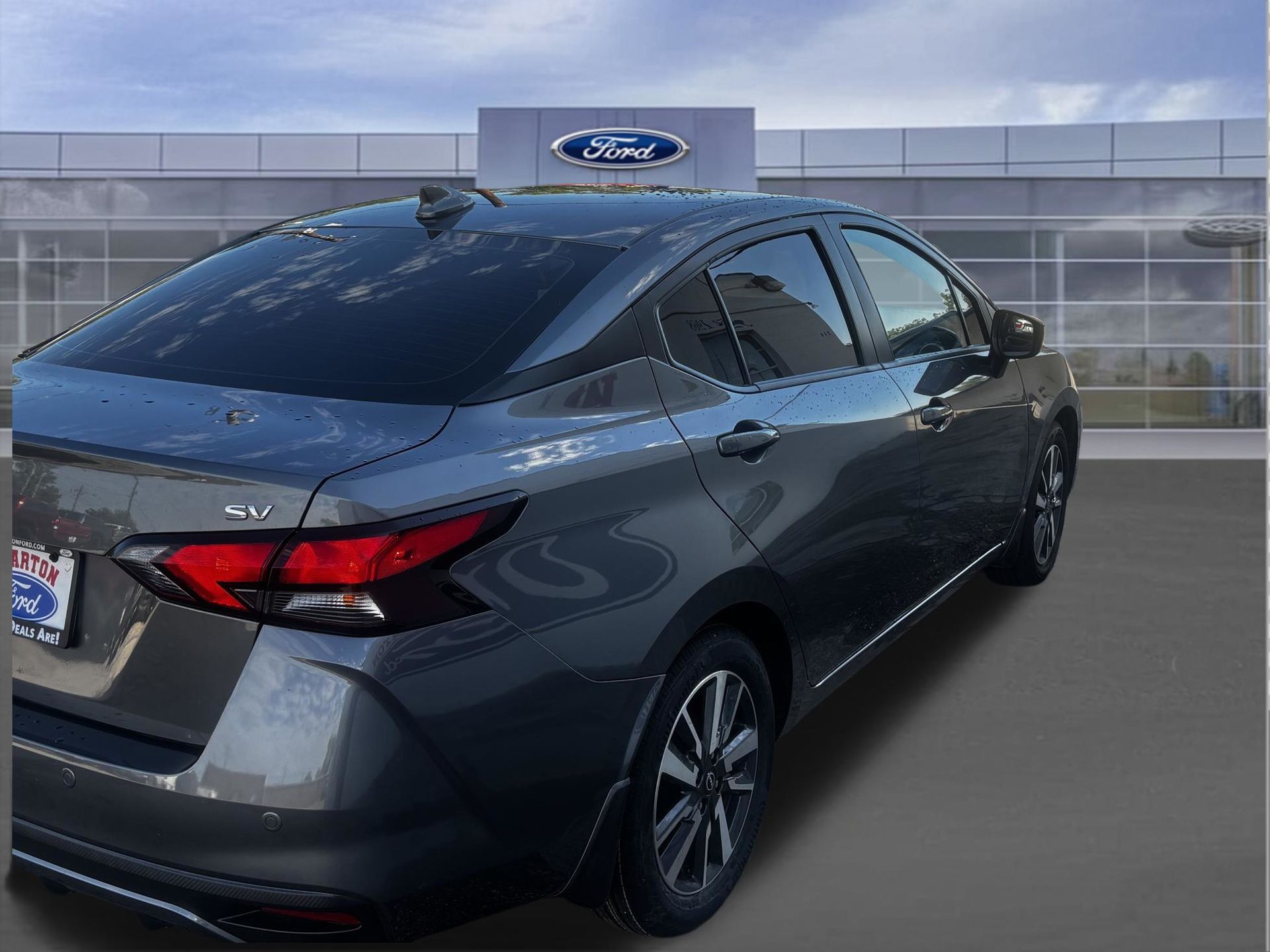 2024 Nissan Versa 1.6 SV - 5