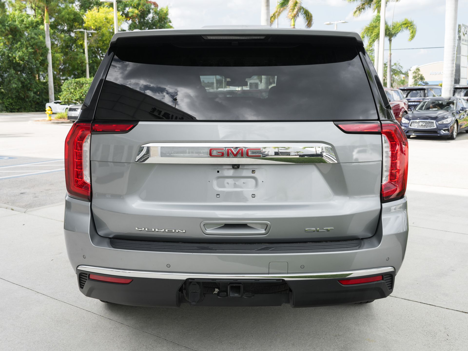 used 2024 GMC Yukon XL car, priced at $49,900