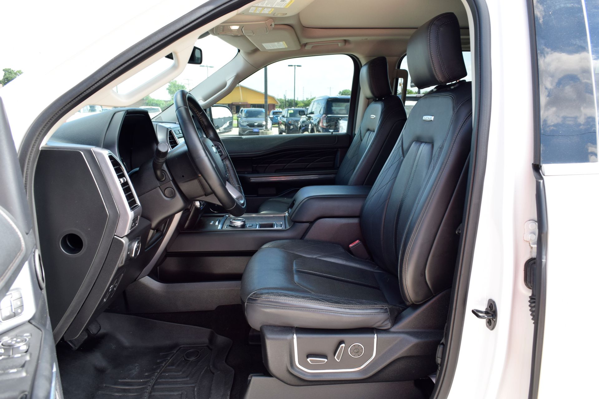 2019 Ford Expedition Platinum White at Emmons Autoplex
