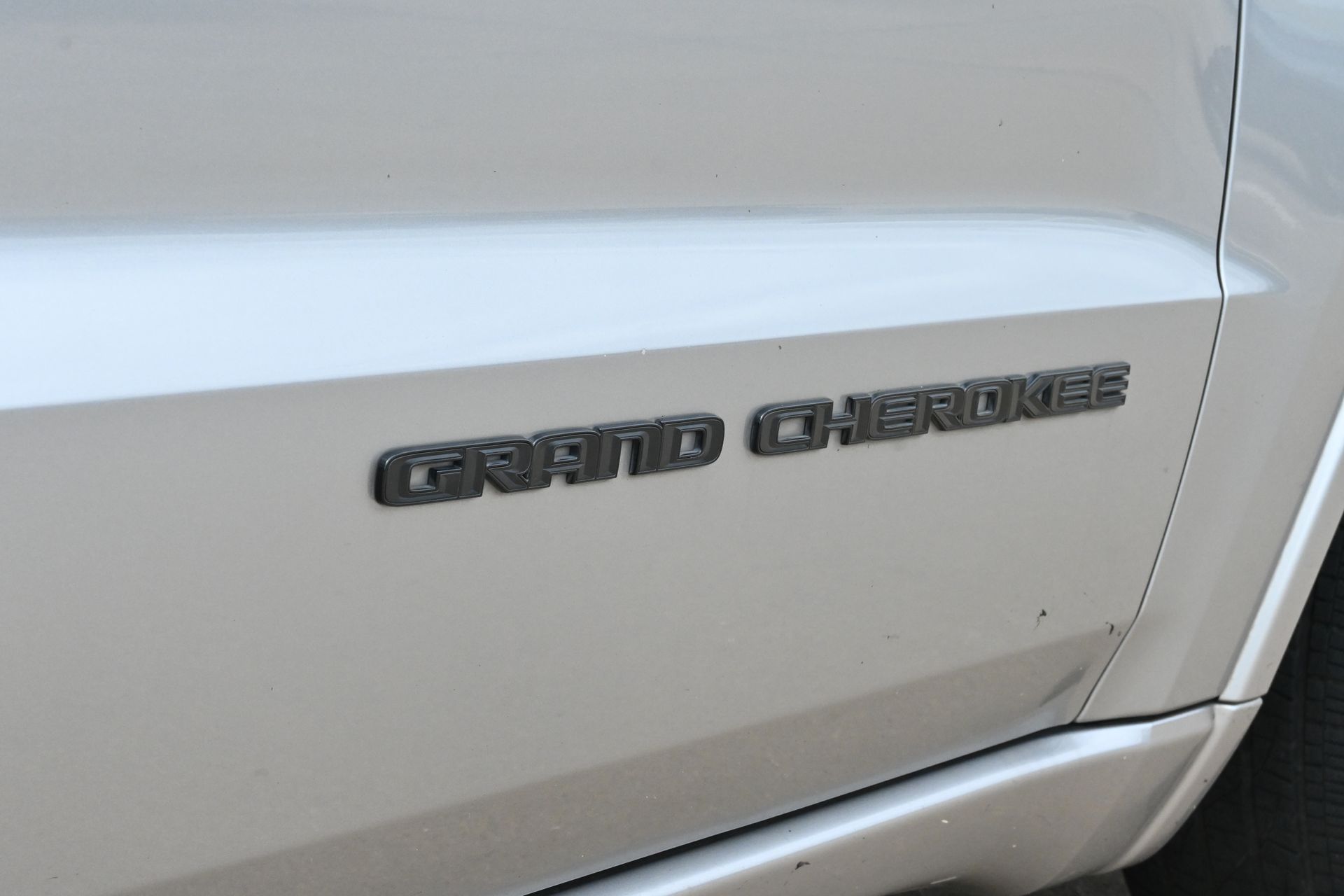 2017 Jeep Grand Cherokee Altitude Silver at DeMontrond Auto Country
