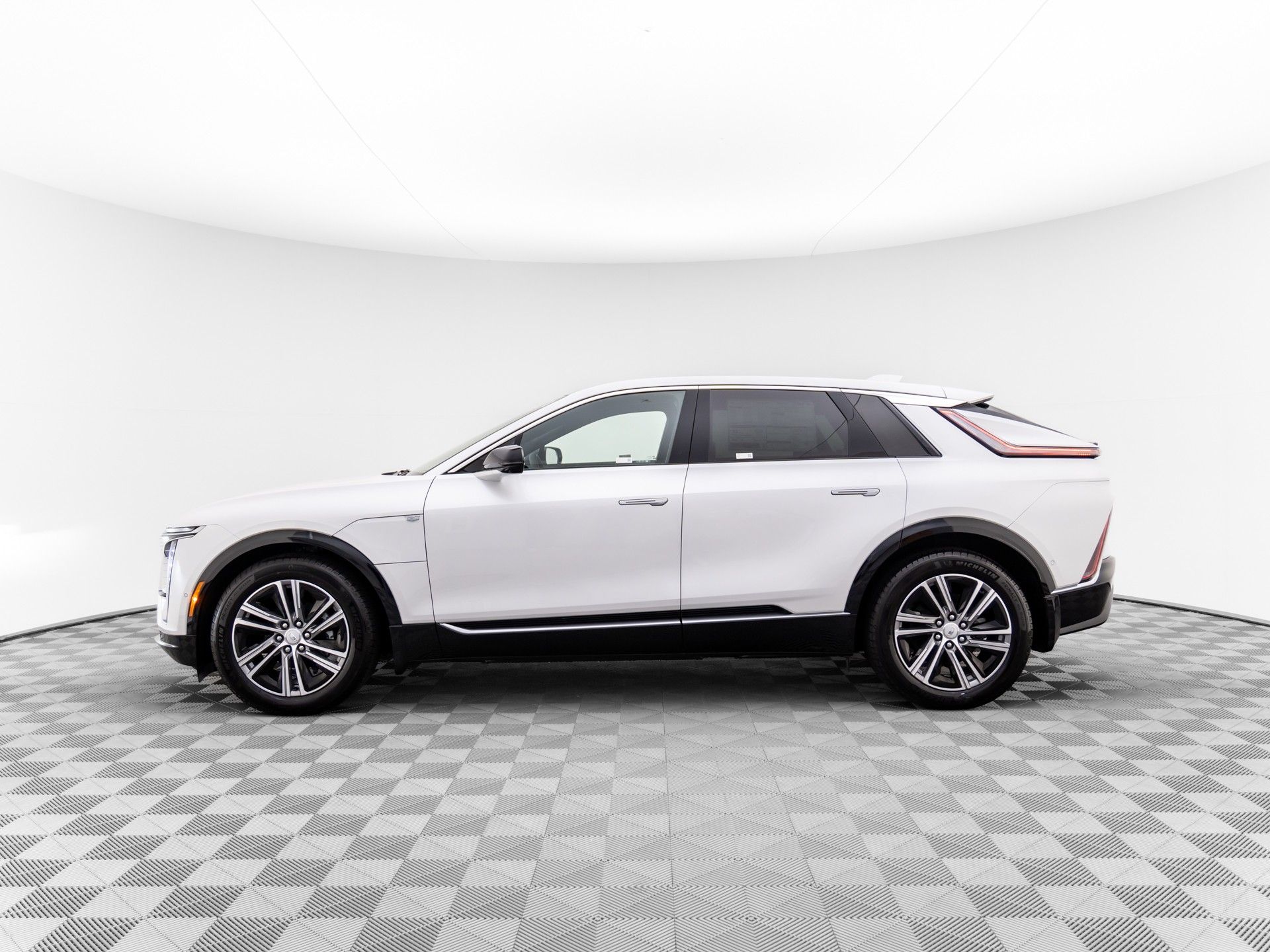 2025 Cadillac LYRIQ Luxury photo