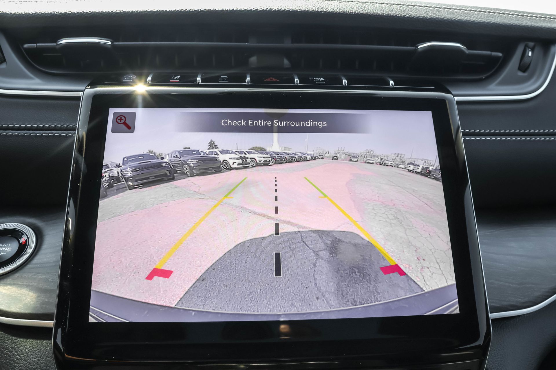 2025 JEEP GRAND CHEROKEE - Image 18