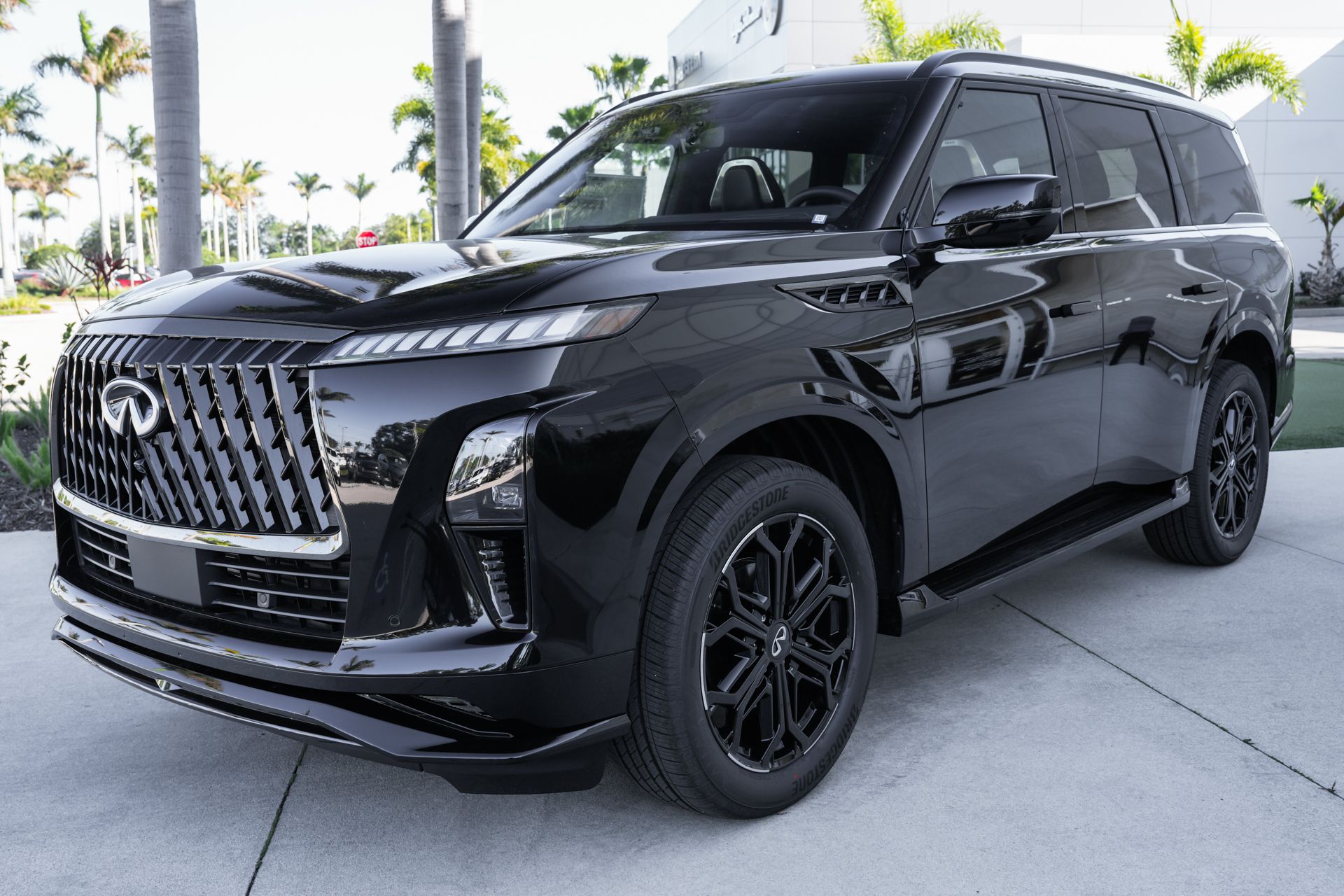 new 2026 INFINITI QX80 car, priced at $89,330