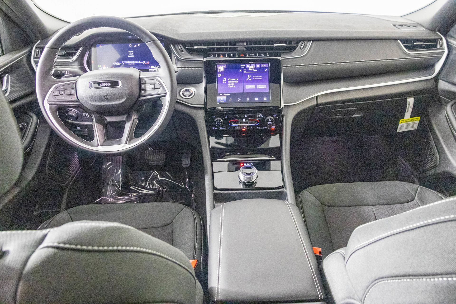 2025 JEEP GRAND CHEROKEE L - Image 3