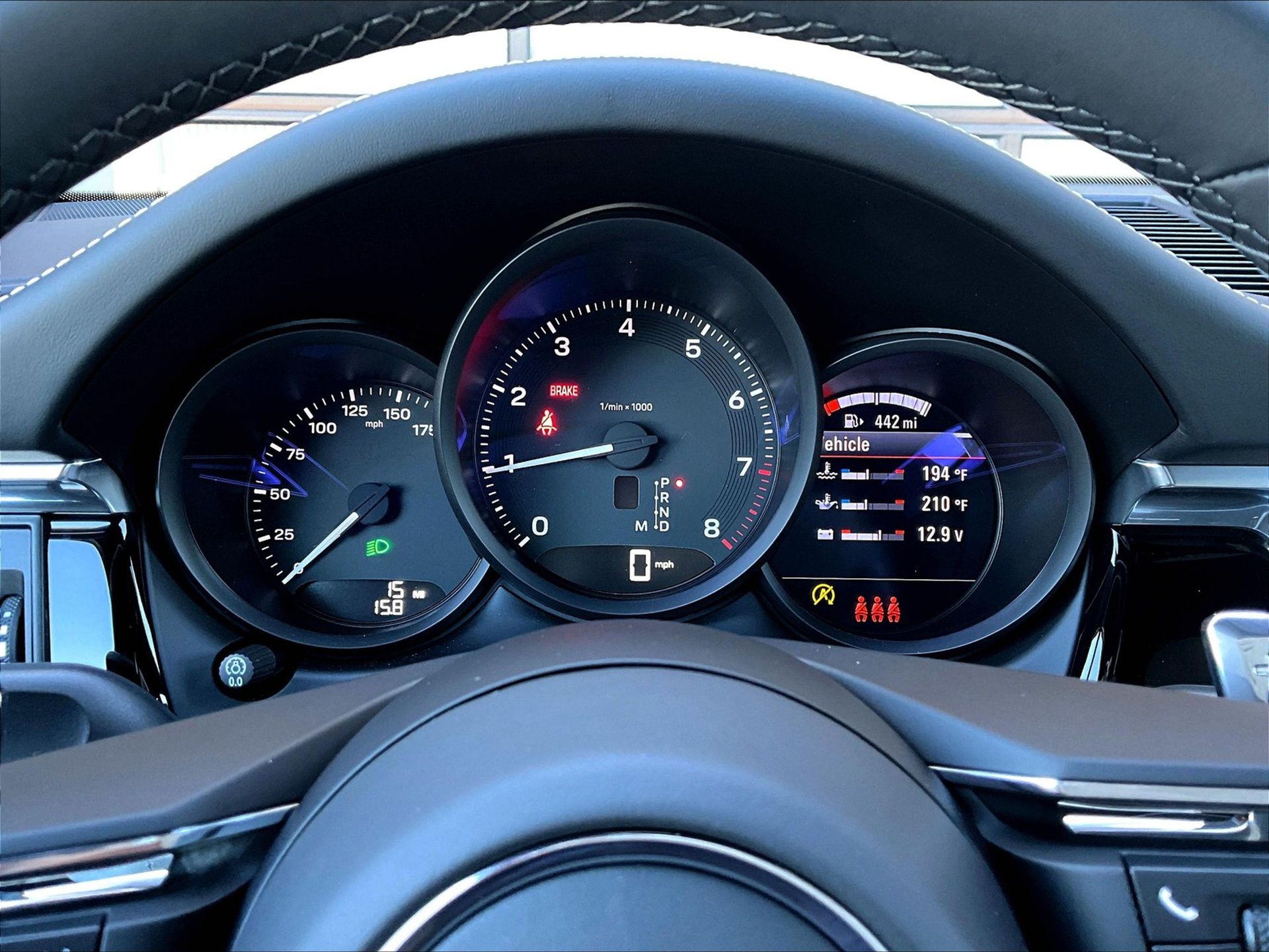 2025 Macan picture #23