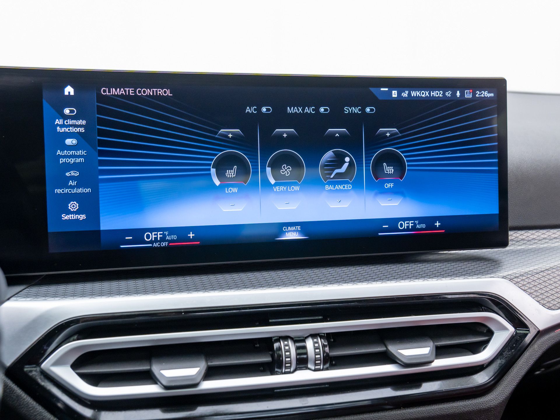 2023 BMW 3-Series 330i xDrive photo