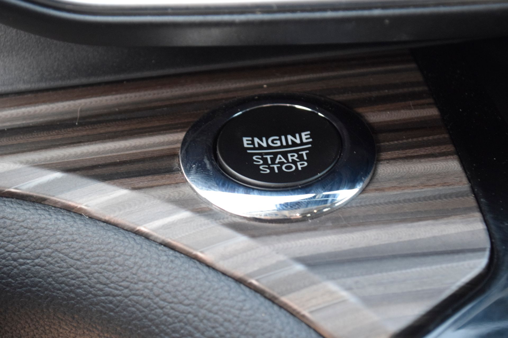 2023 Ford Explorer Limited Black at North Houston Mitsubishi