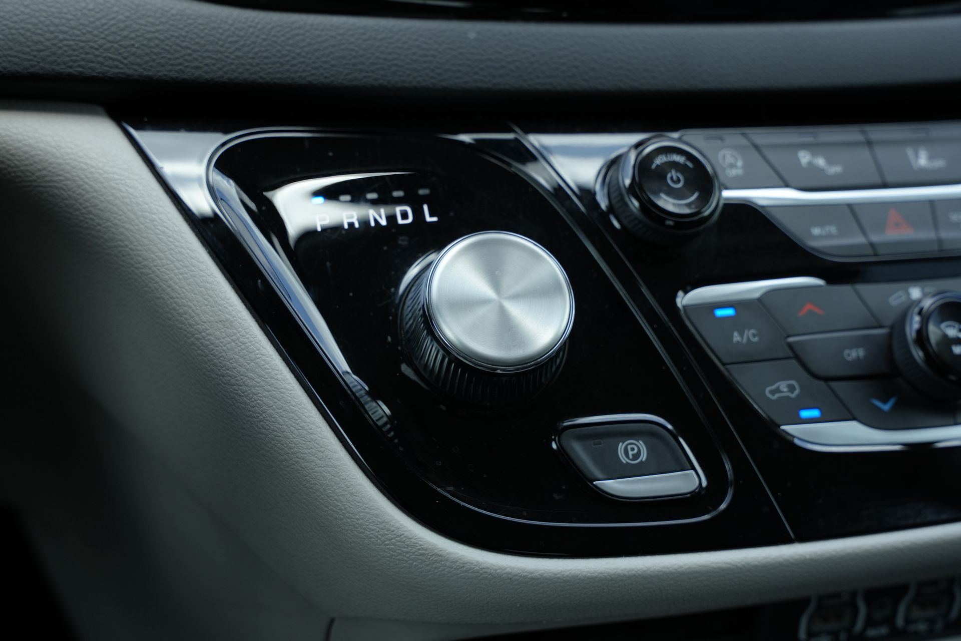 2023 Chrysler Pacifica Touring L White at Toyota of Victoria