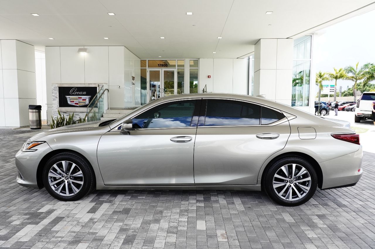 2019 Lexus ES 350 Luxury 2